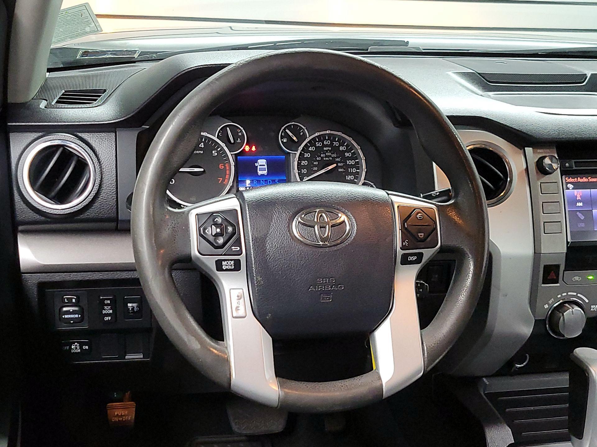 Thumbnail: 2015 Toyota Tundra - 10