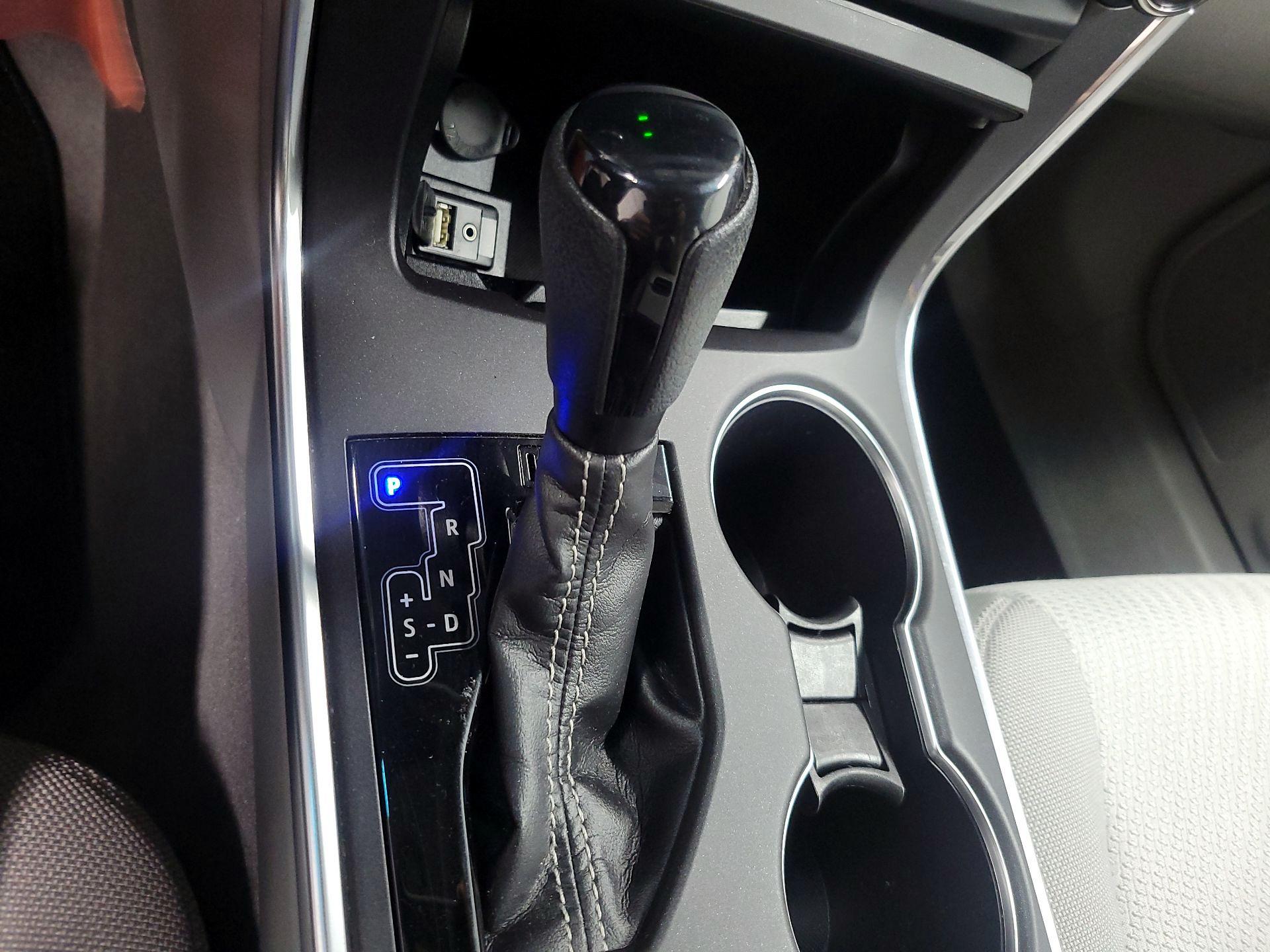 Thumbnail: 2017 Toyota Camry - 16