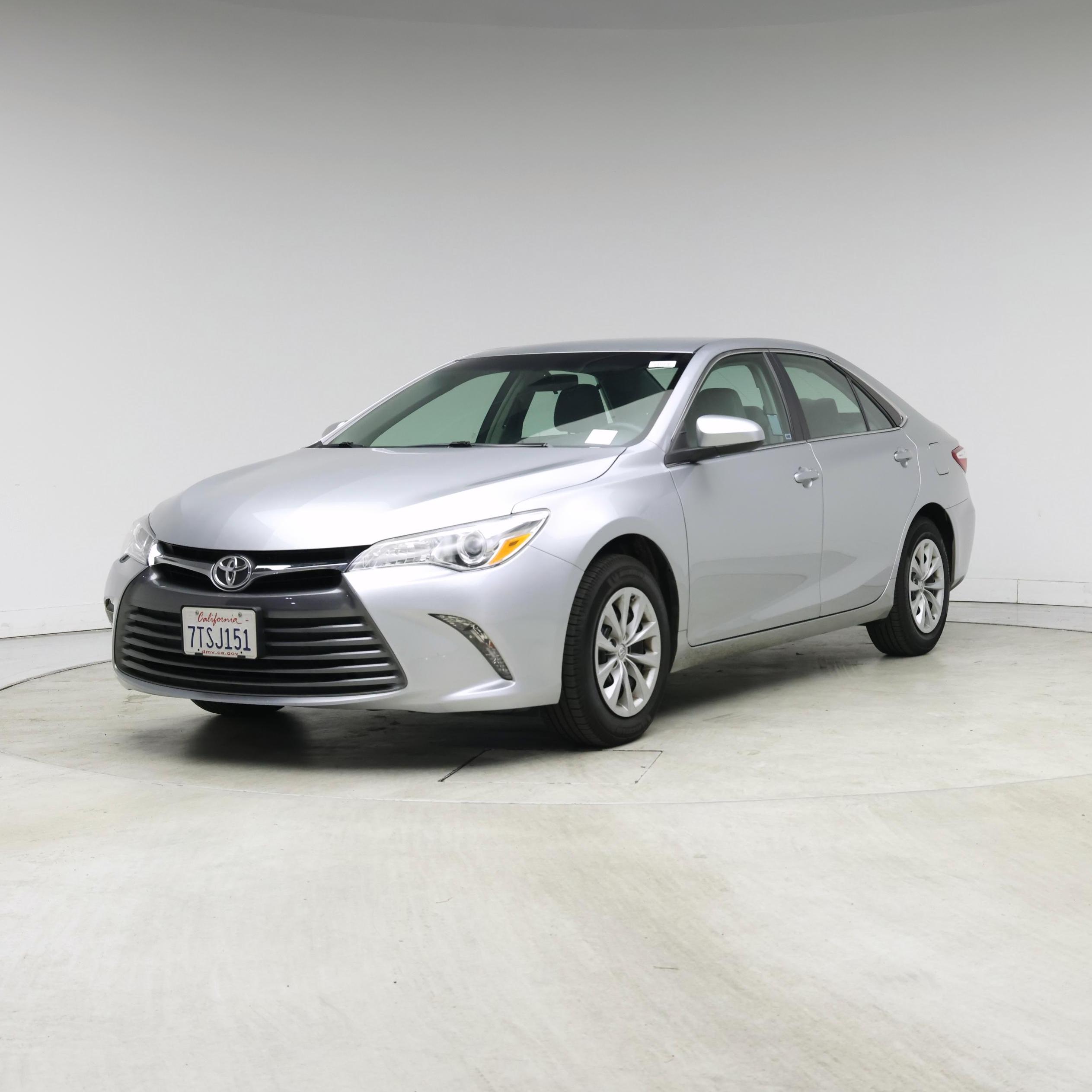 Thumbnail: 2017 Toyota Camry - 4