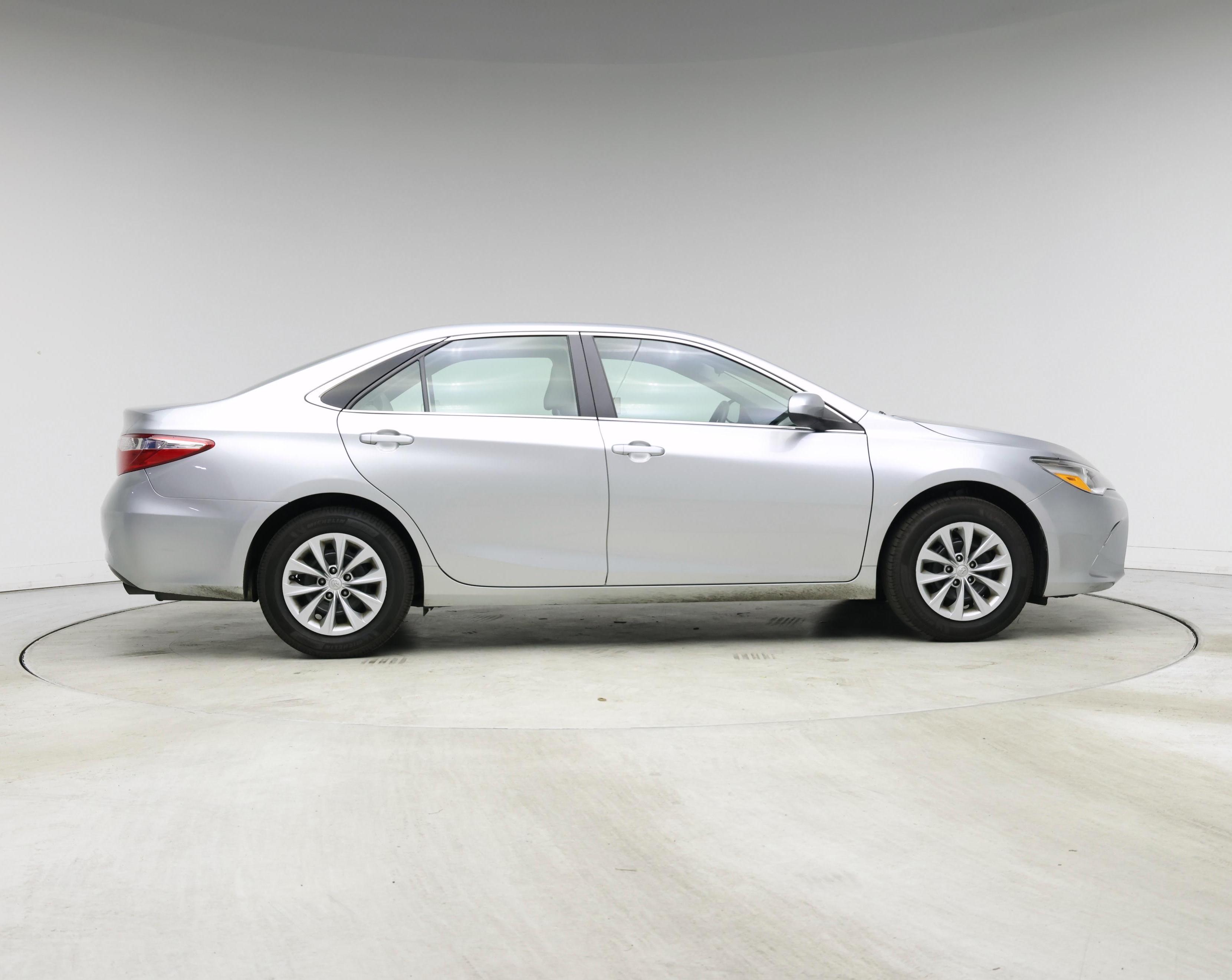 Thumbnail: 2017 Toyota Camry - 7