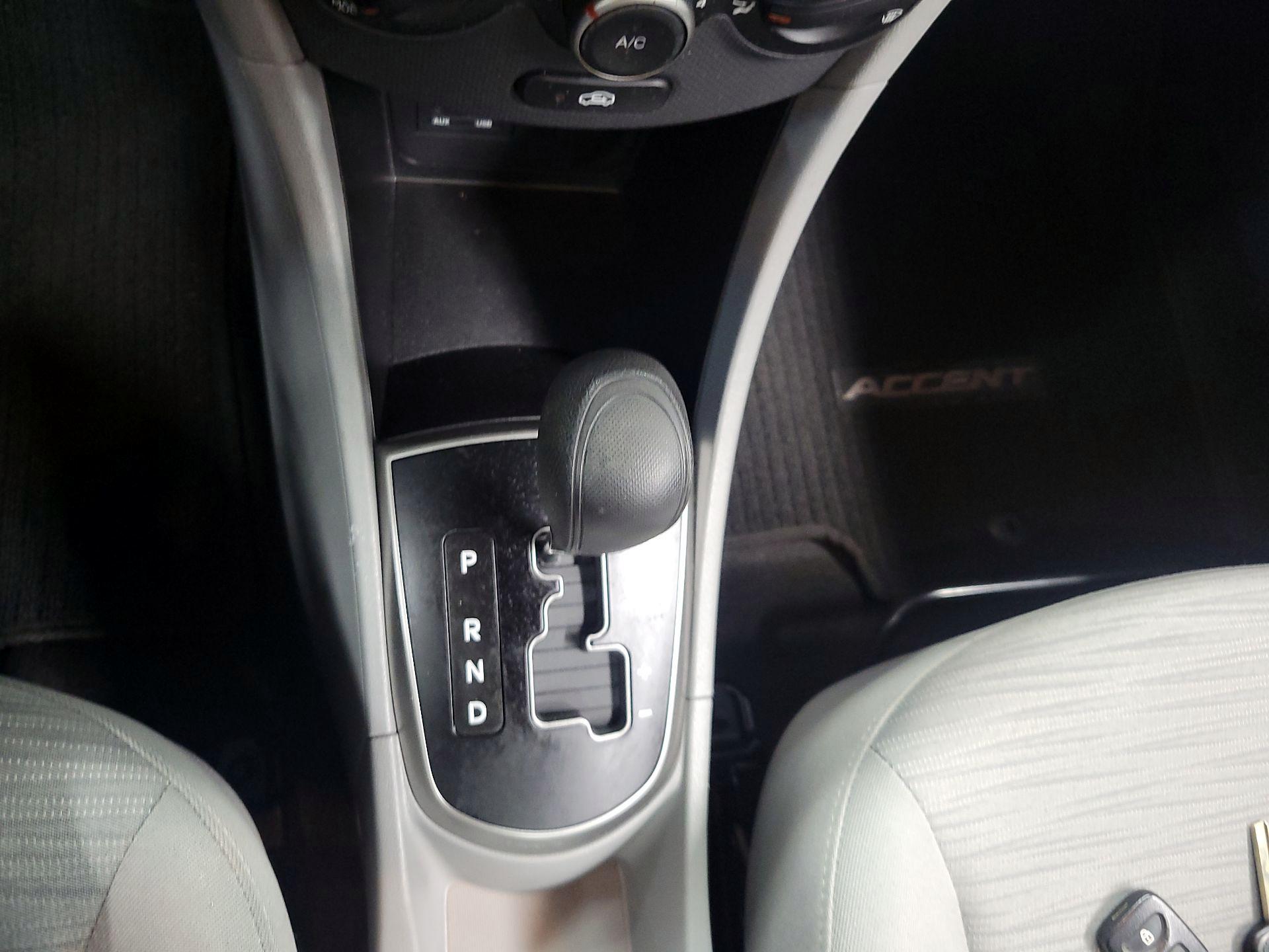 Thumbnail: 2016 Hyundai Accent - 16