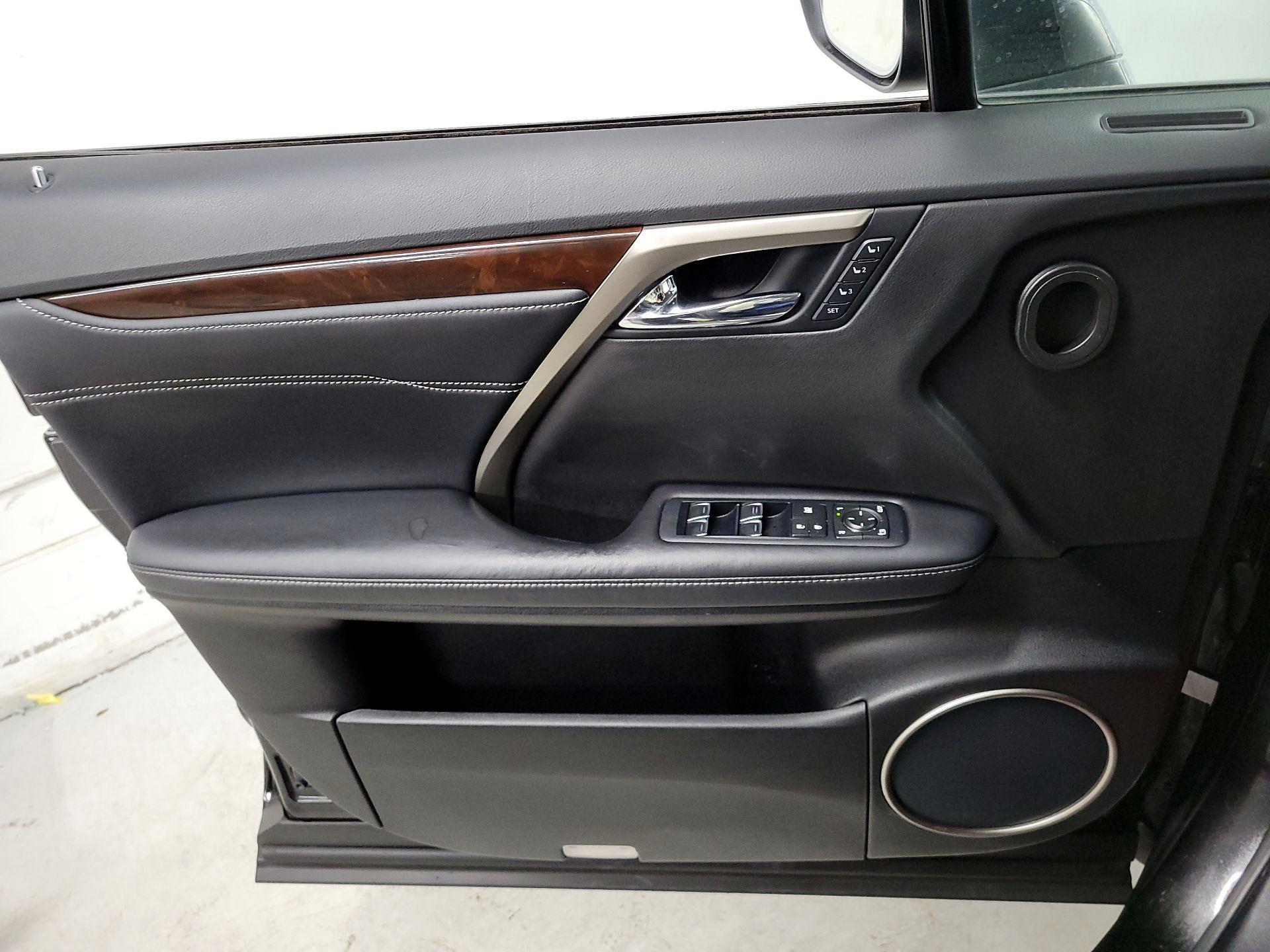 Thumbnail: 2016 Lexus RX - 12