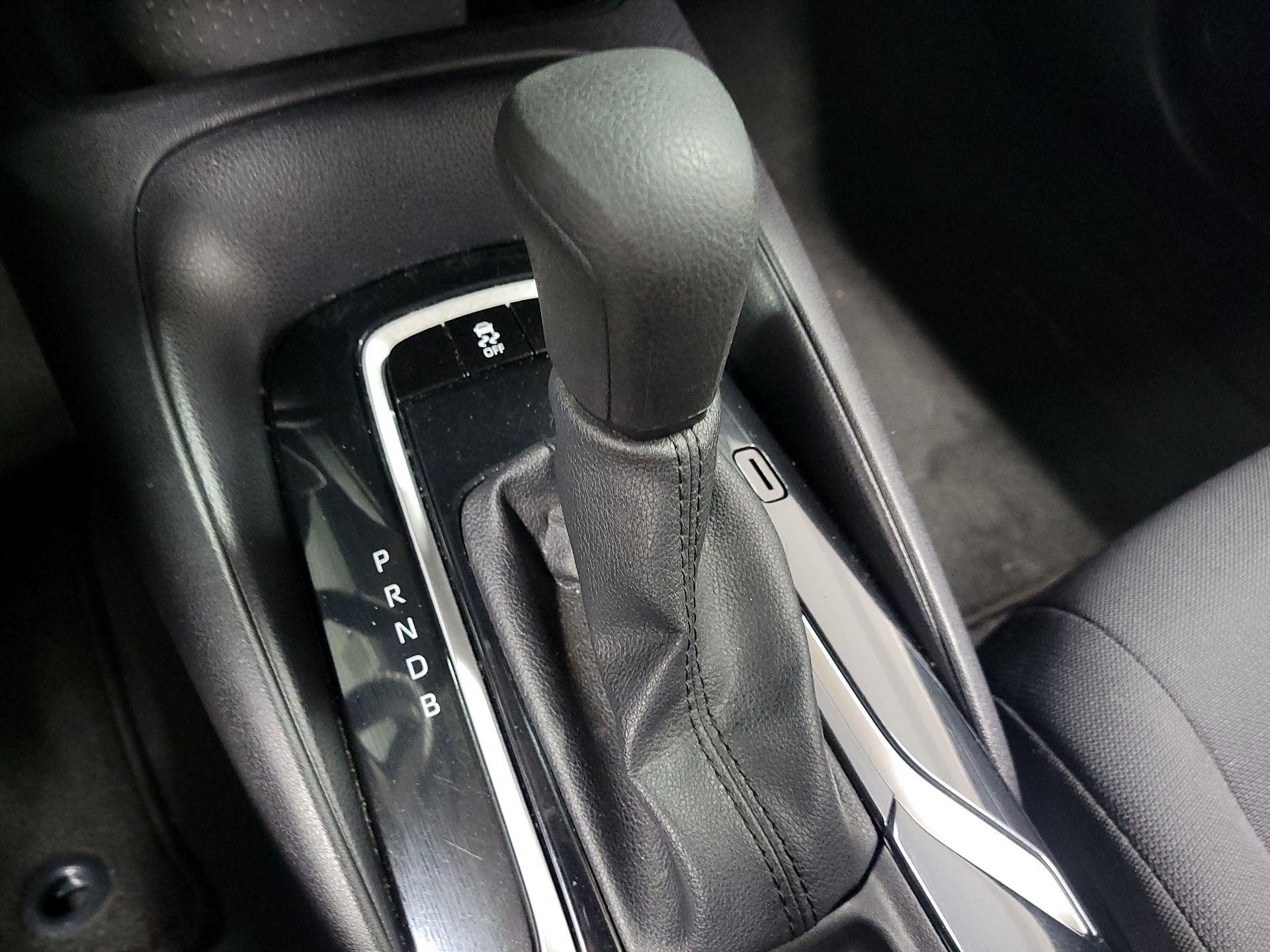 Thumbnail: 2022 Toyota Corolla - 15