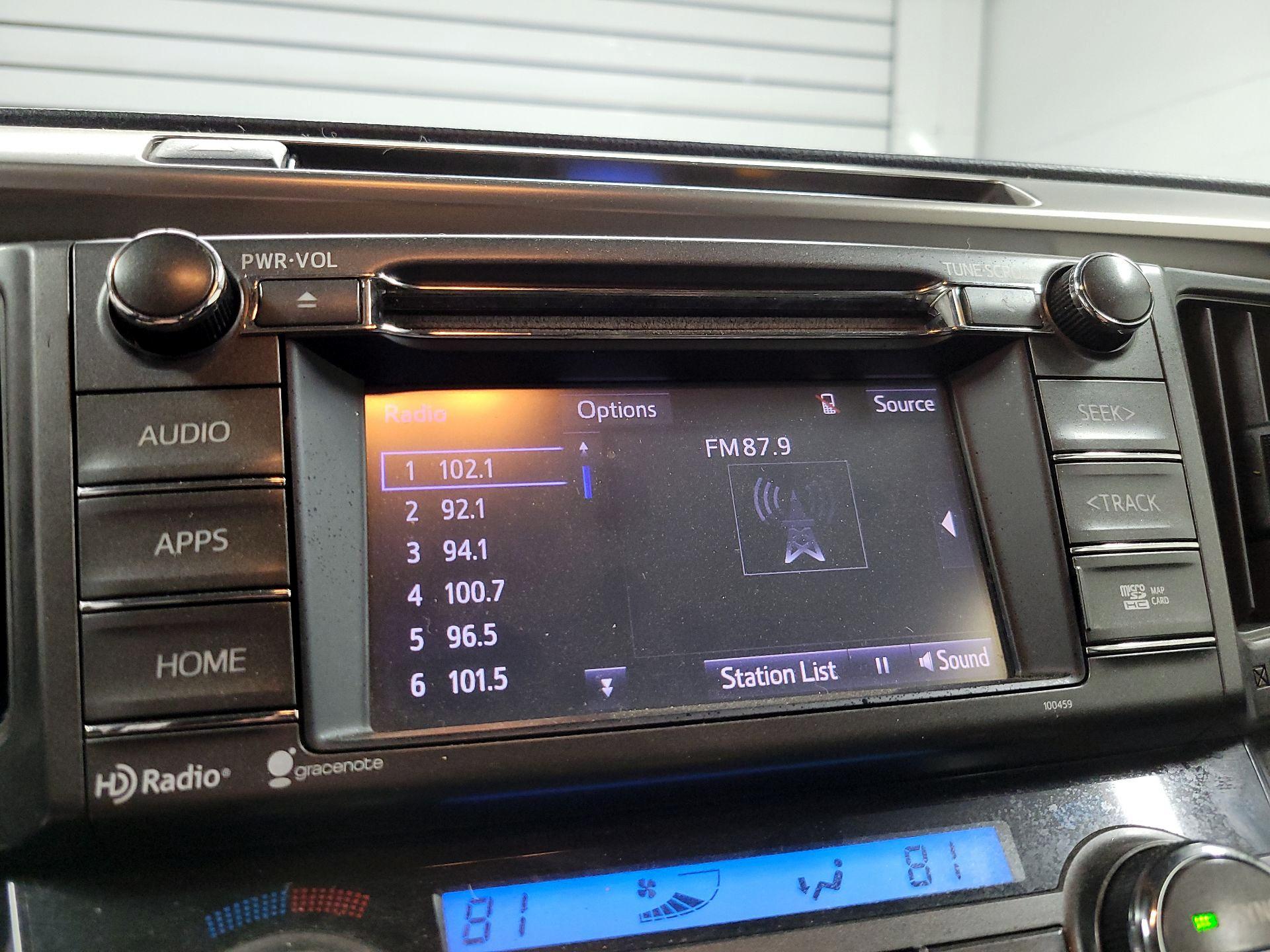 Thumbnail: 2015 Toyota RAV4 - 15