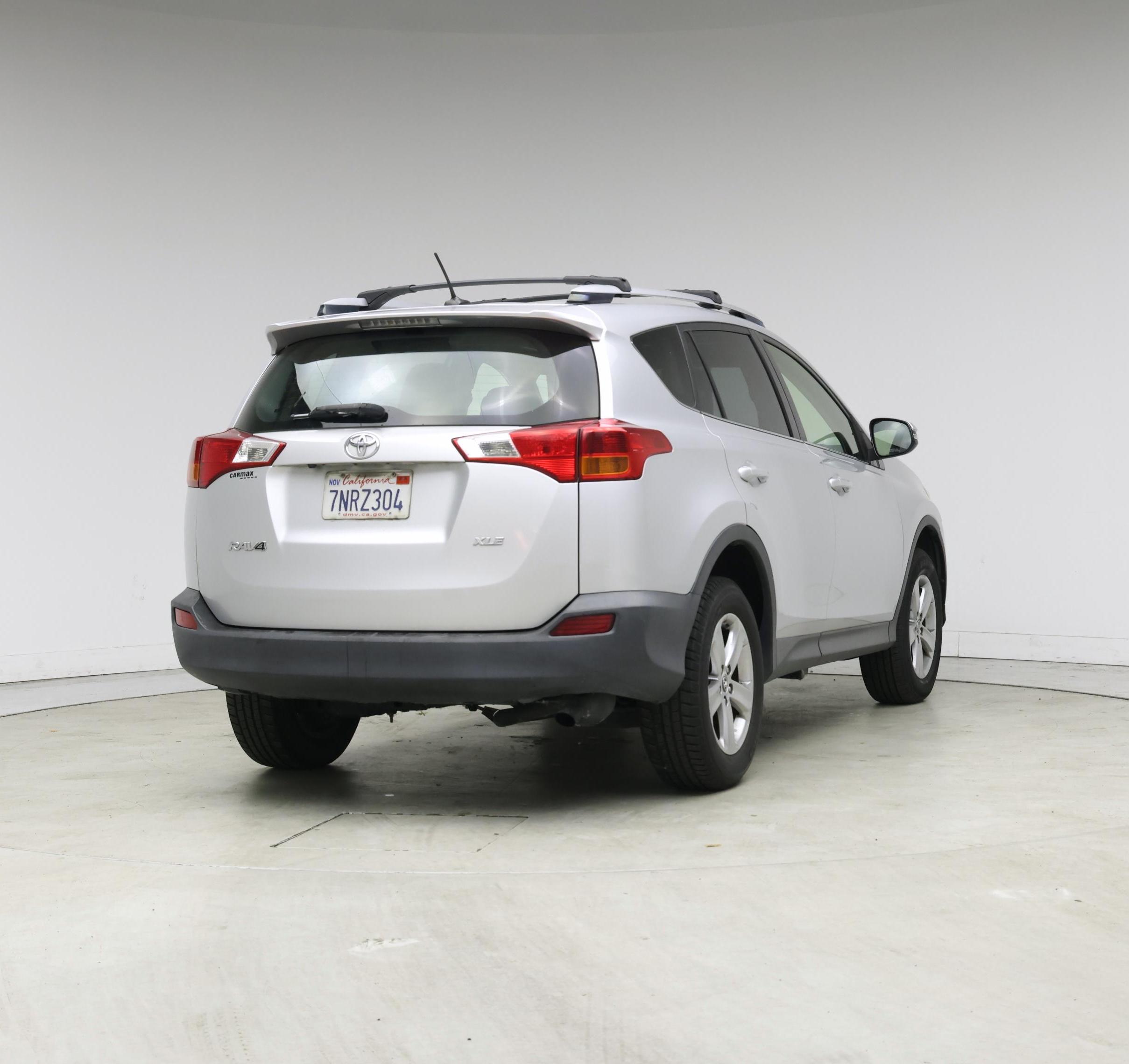 Thumbnail: 2015 Toyota RAV4 - 8