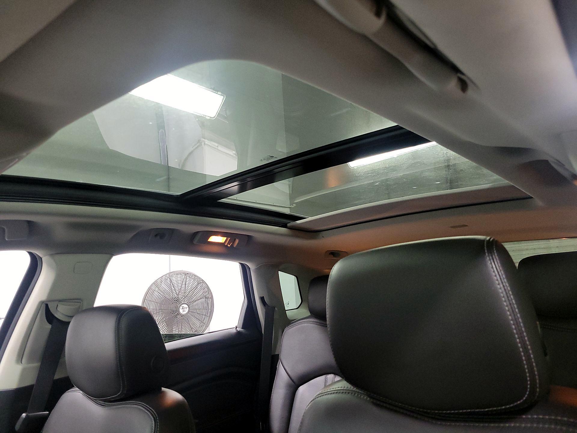 Thumbnail: 2015 Cadillac SRX - 20