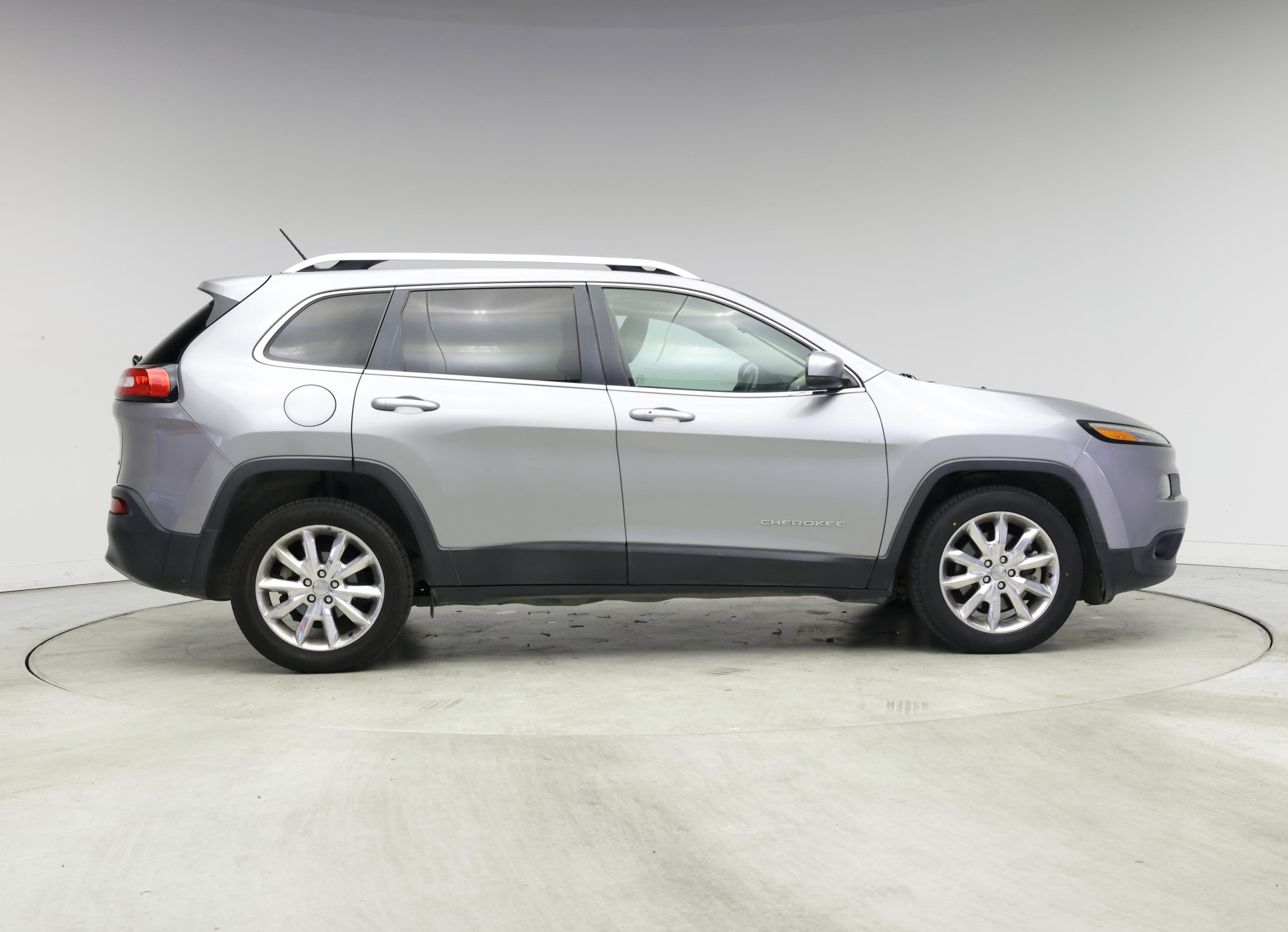 Thumbnail: 2015 Jeep Cherokee - 7