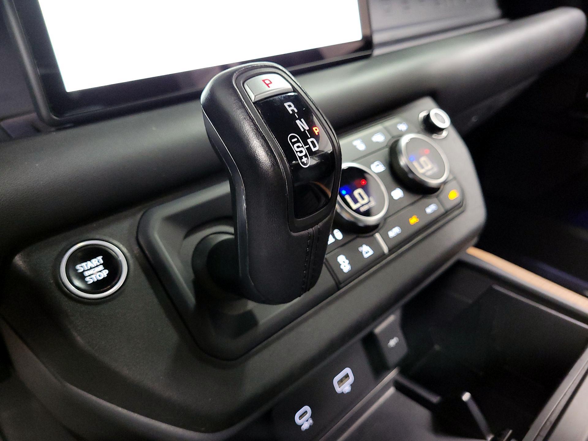 Thumbnail: 2020 Land Rover Defender - 16