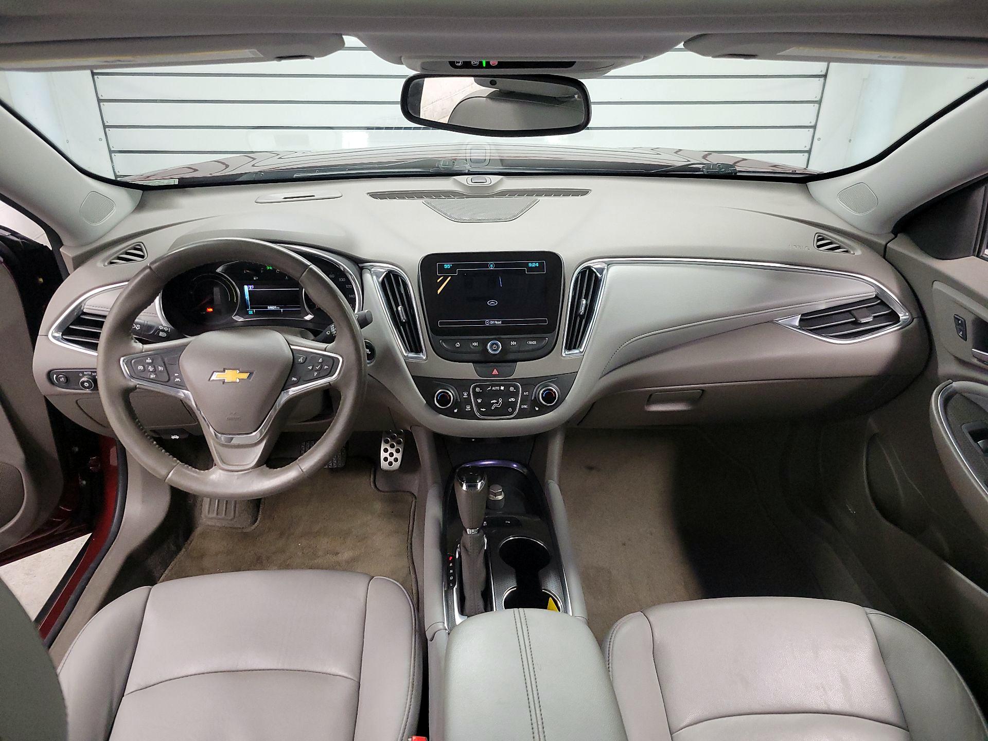 Thumbnail: 2016 Chevrolet Malibu - 9