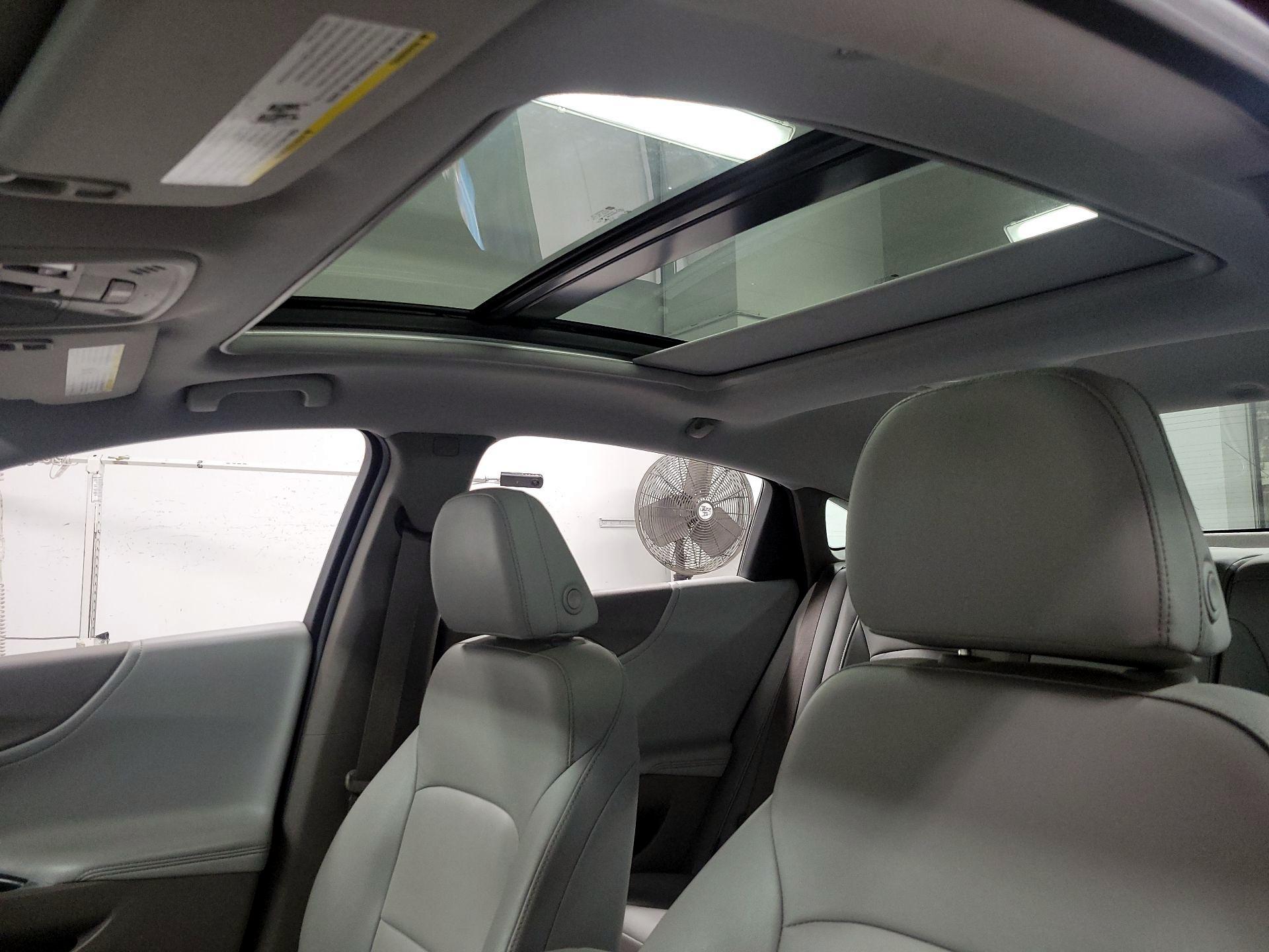 Thumbnail: 2016 Chevrolet Malibu - 20