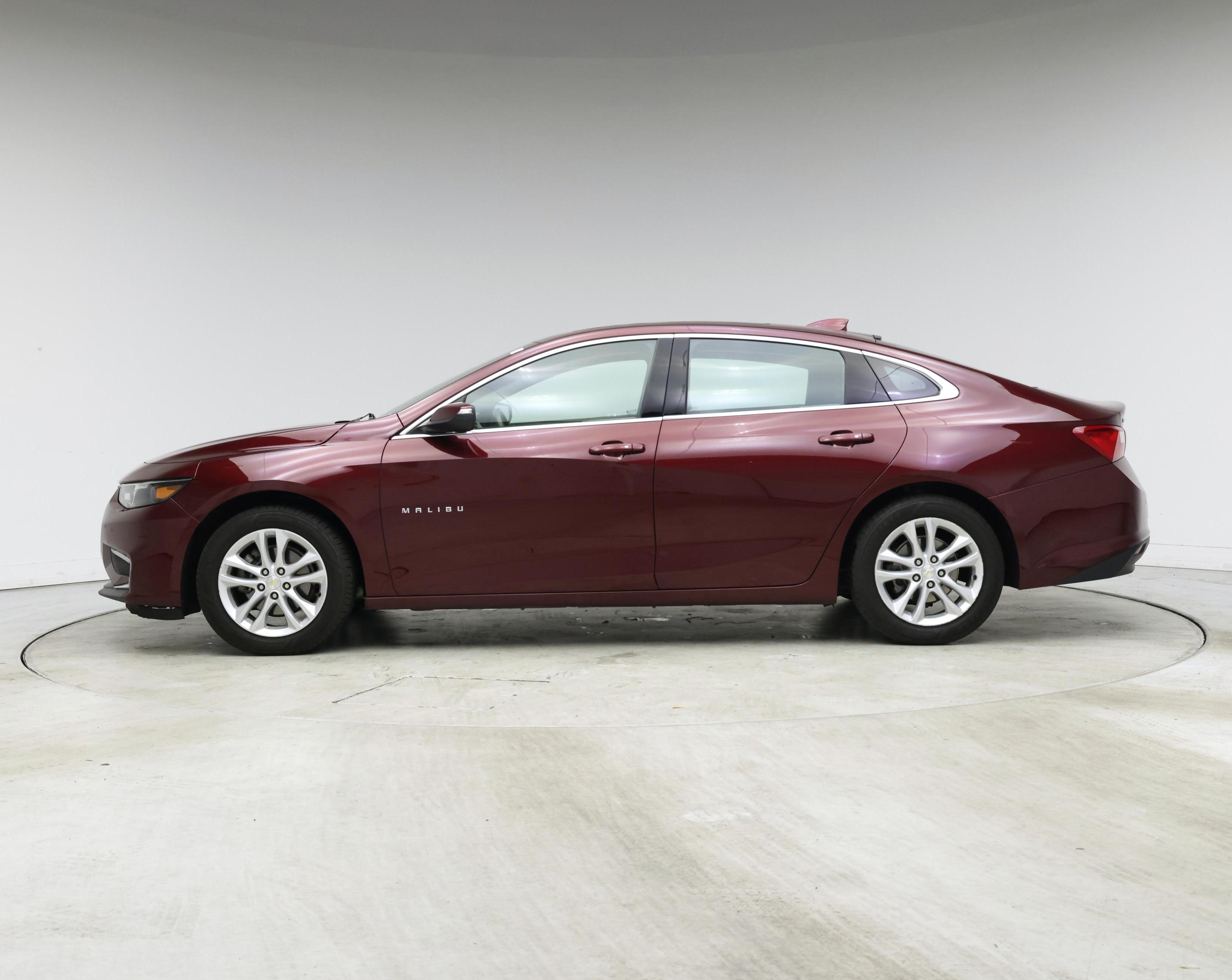 Thumbnail: 2016 Chevrolet Malibu - 3