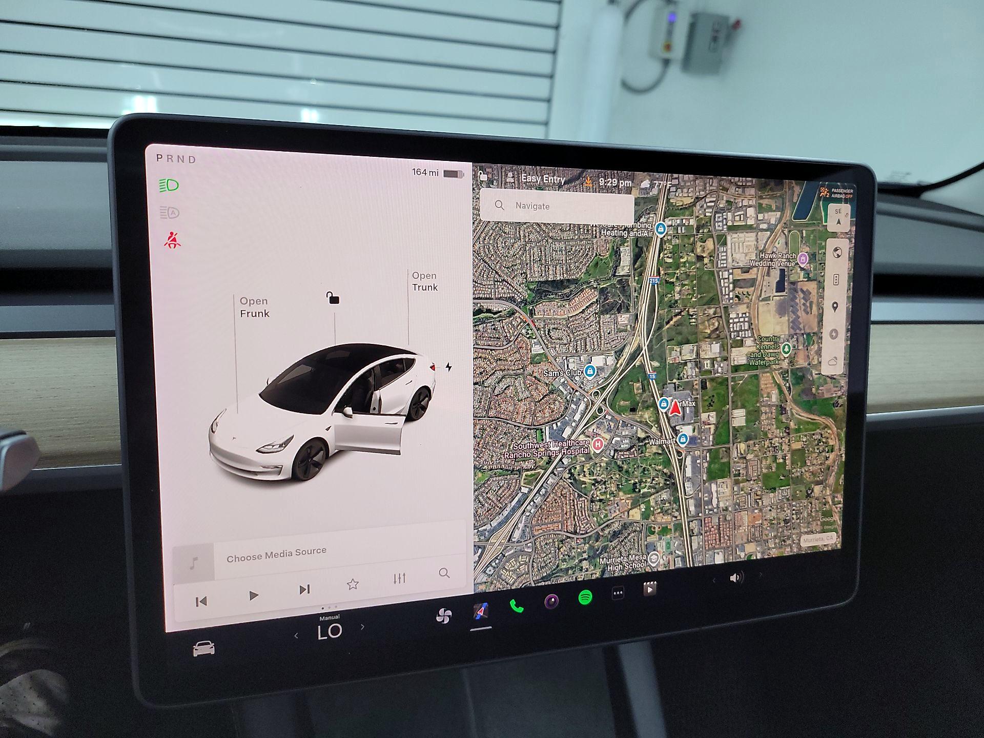 Thumbnail: 2021 Tesla Model 3 - 14