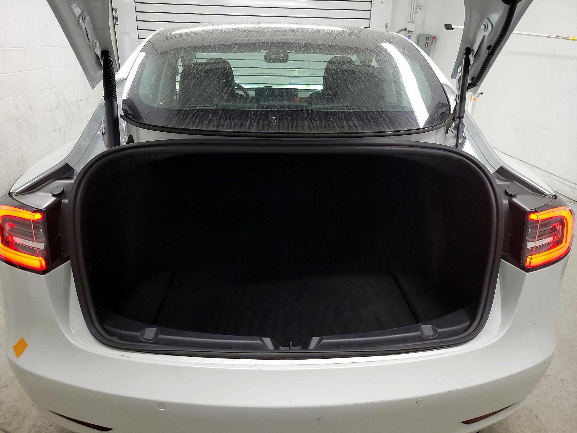 Thumbnail: 2021 Tesla Model 3 - 18