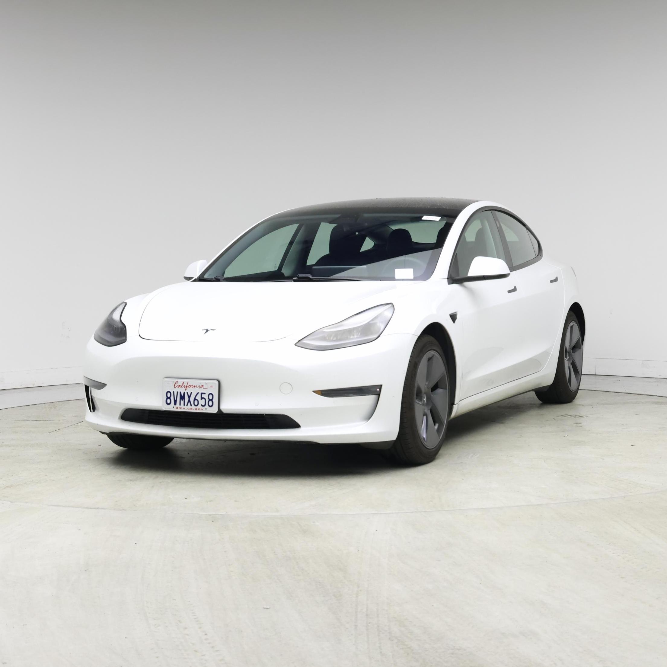 Thumbnail: 2021 Tesla Model 3 - 4