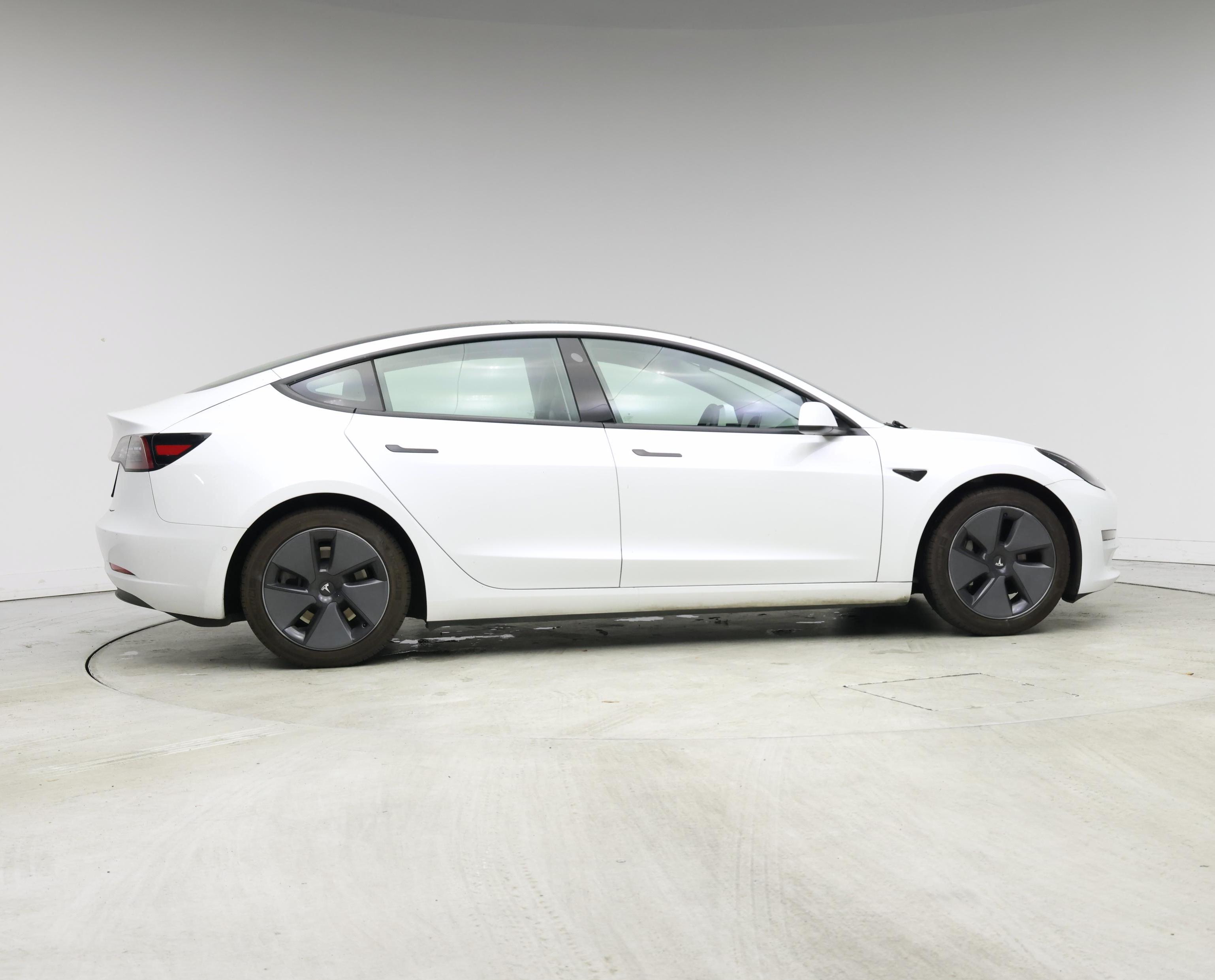 Thumbnail: 2021 Tesla Model 3 - 7