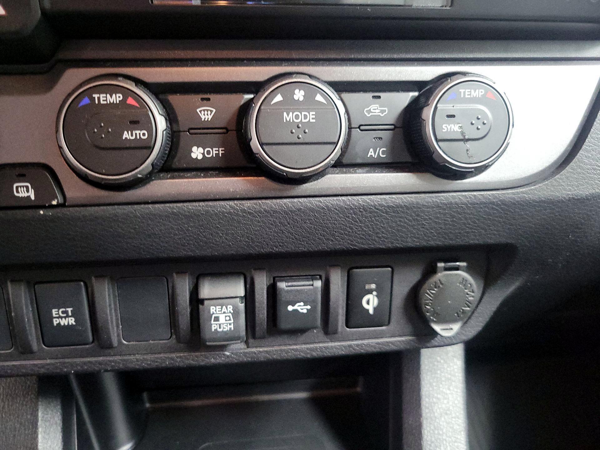 Thumbnail: 2023 Toyota Tacoma - 16