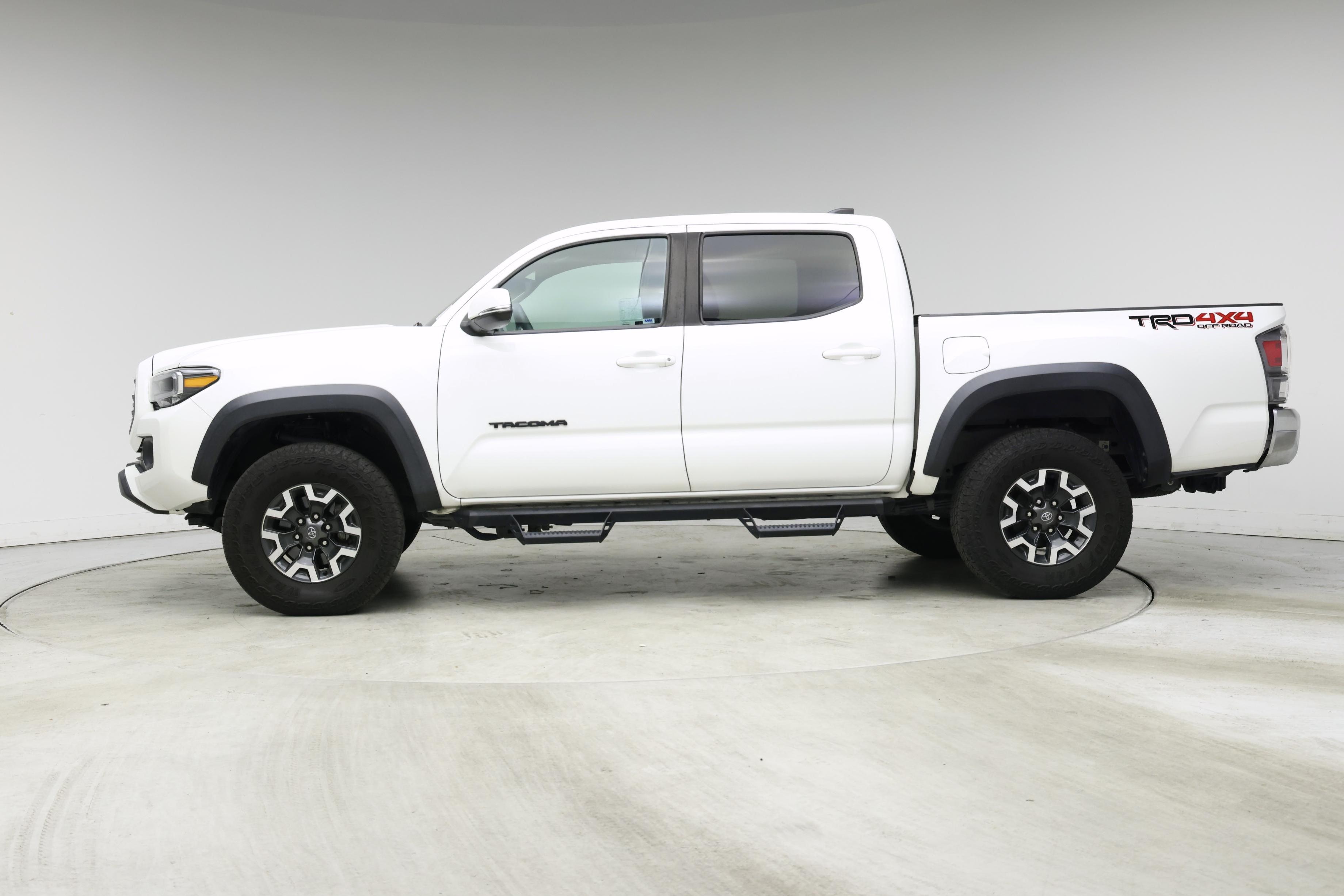 Thumbnail: 2023 Toyota Tacoma - 3