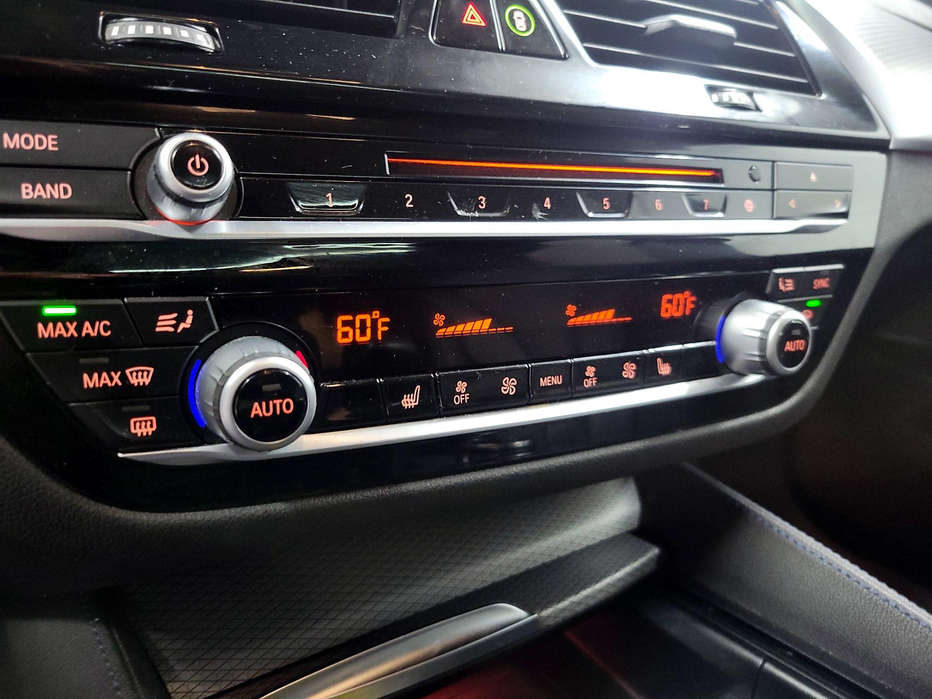 Thumbnail: 2019 BMW 6 Series - 16