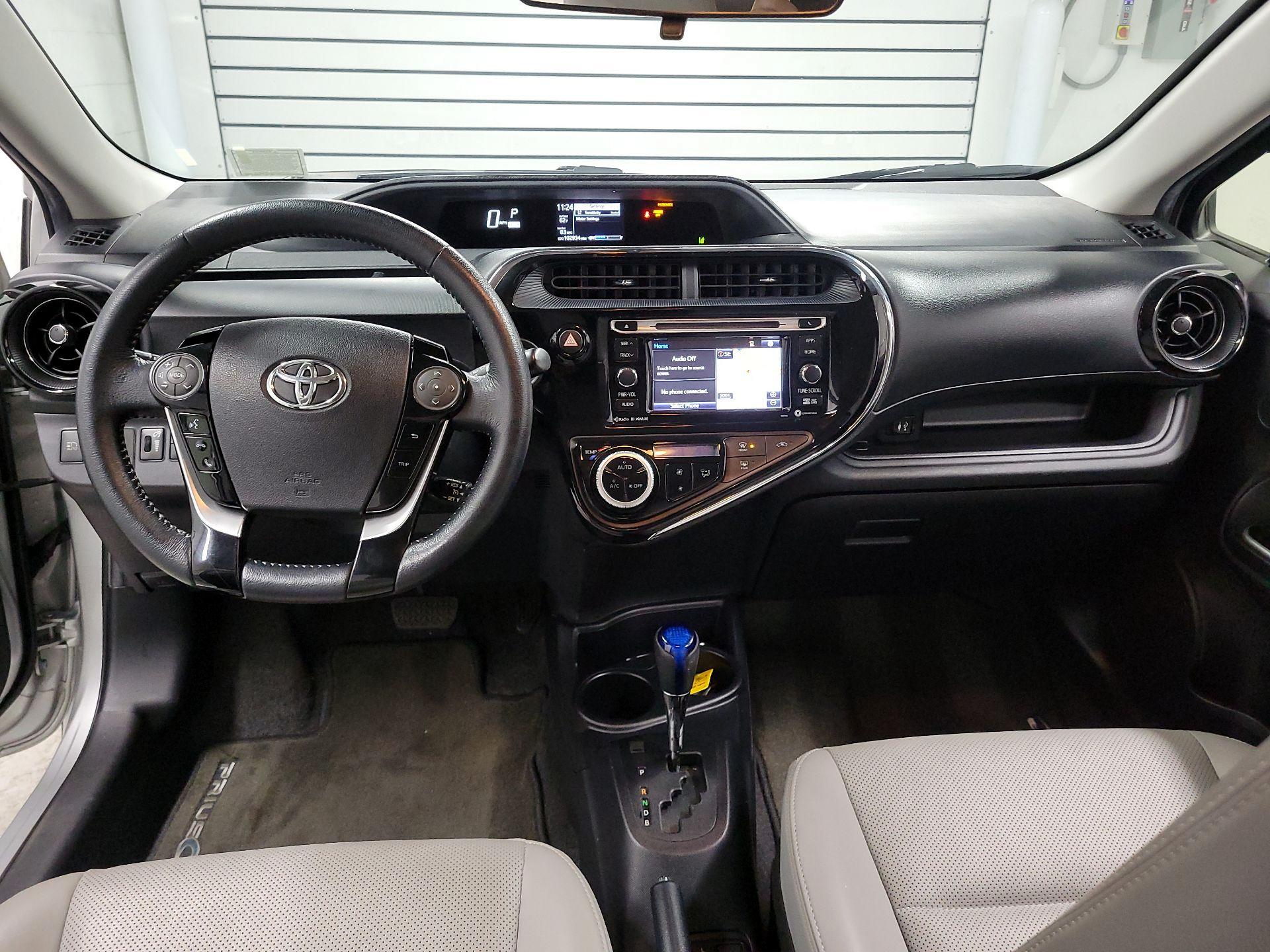 Thumbnail: 2018 Toyota Prius c - 9