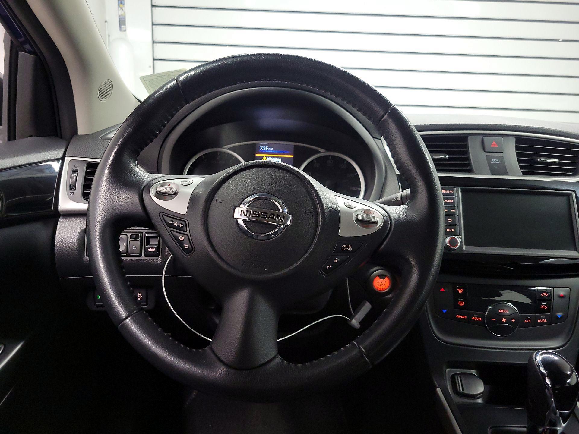 Thumbnail: 2019 Nissan Sentra - 10