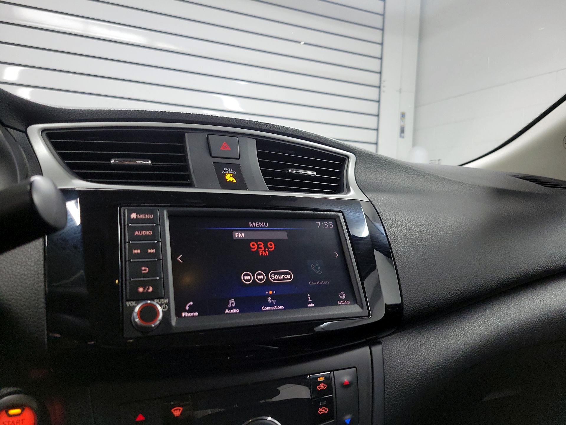 Thumbnail: 2019 Nissan Sentra - 15