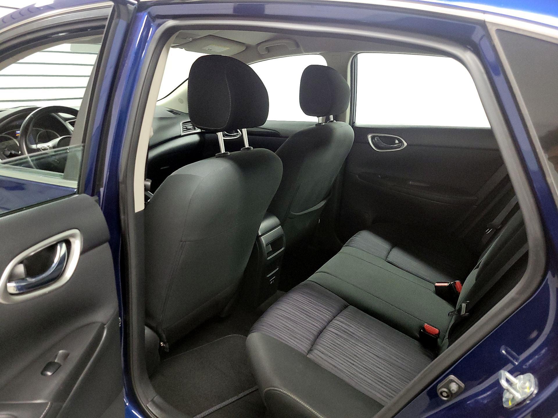 Thumbnail: 2019 Nissan Sentra - 18