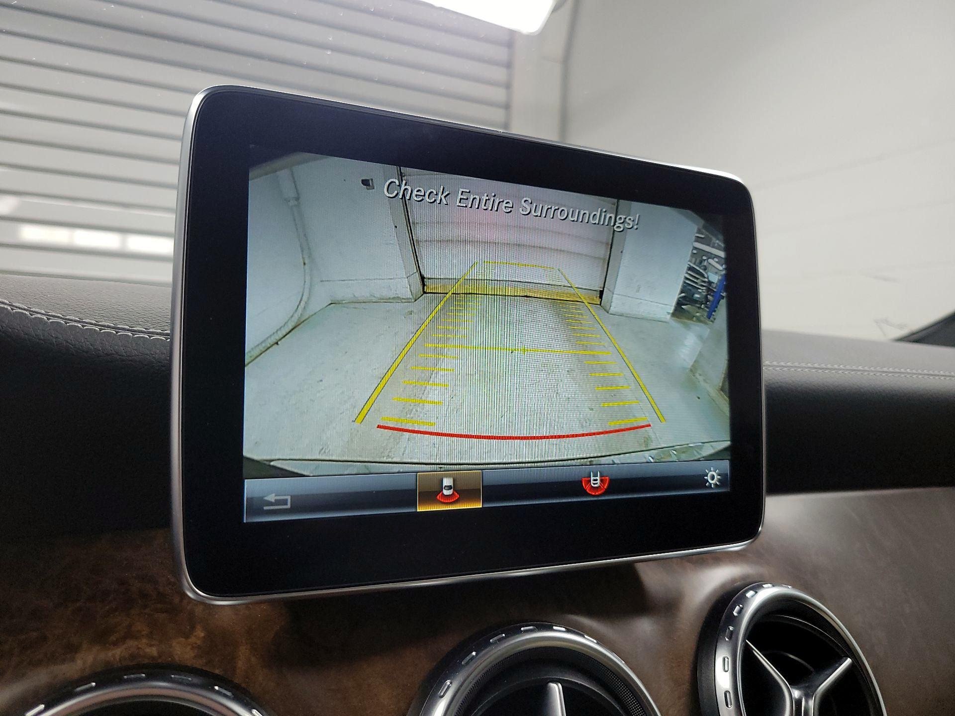 Thumbnail: 2016 Mercedes-Benz GLA - 14