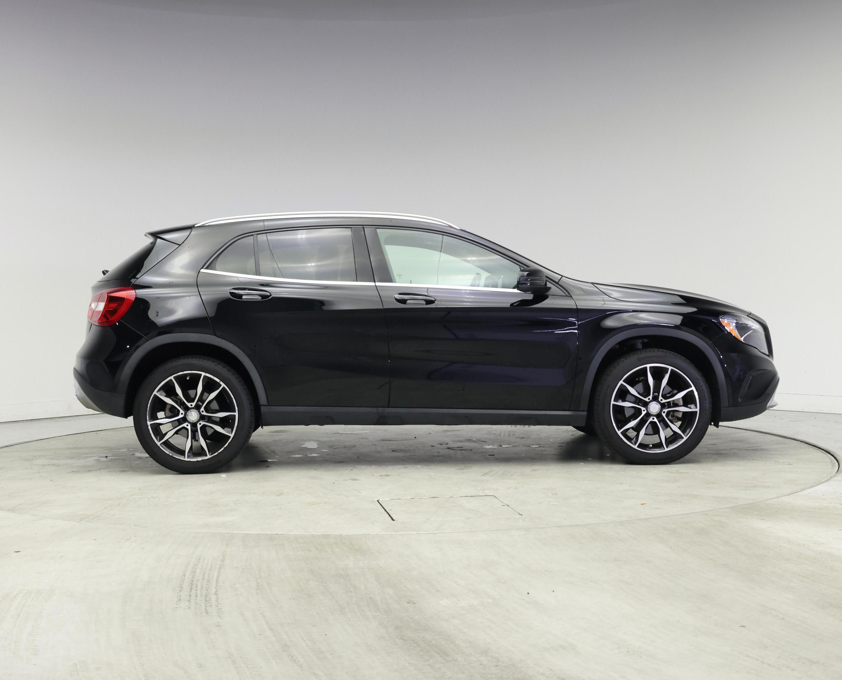 Thumbnail: 2016 Mercedes-Benz GLA - 7