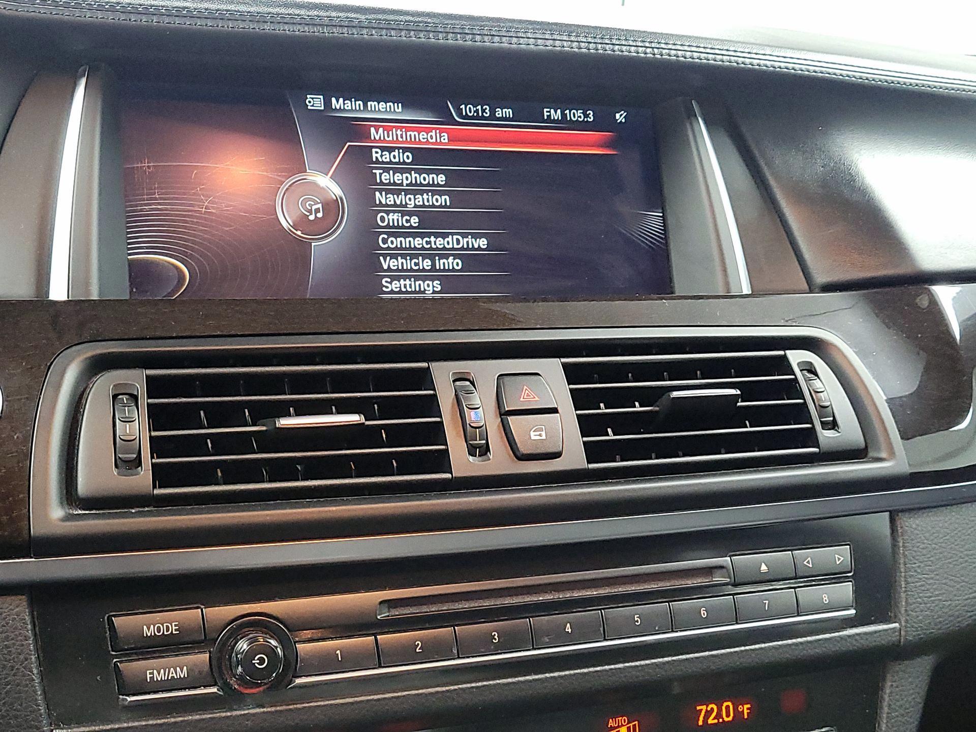 Thumbnail: 2016 BMW 5 Series - 15