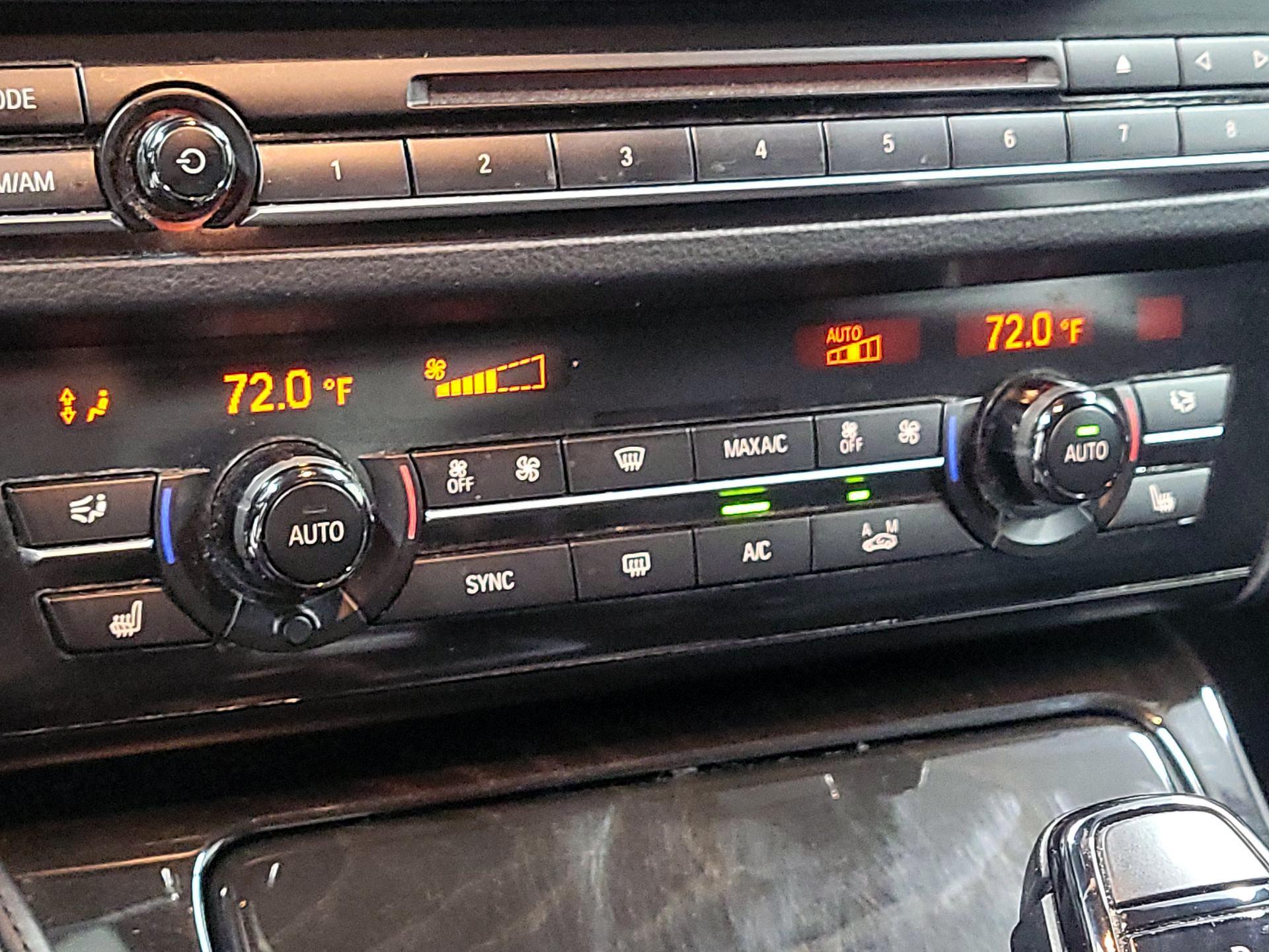 Thumbnail: 2016 BMW 5 Series - 16