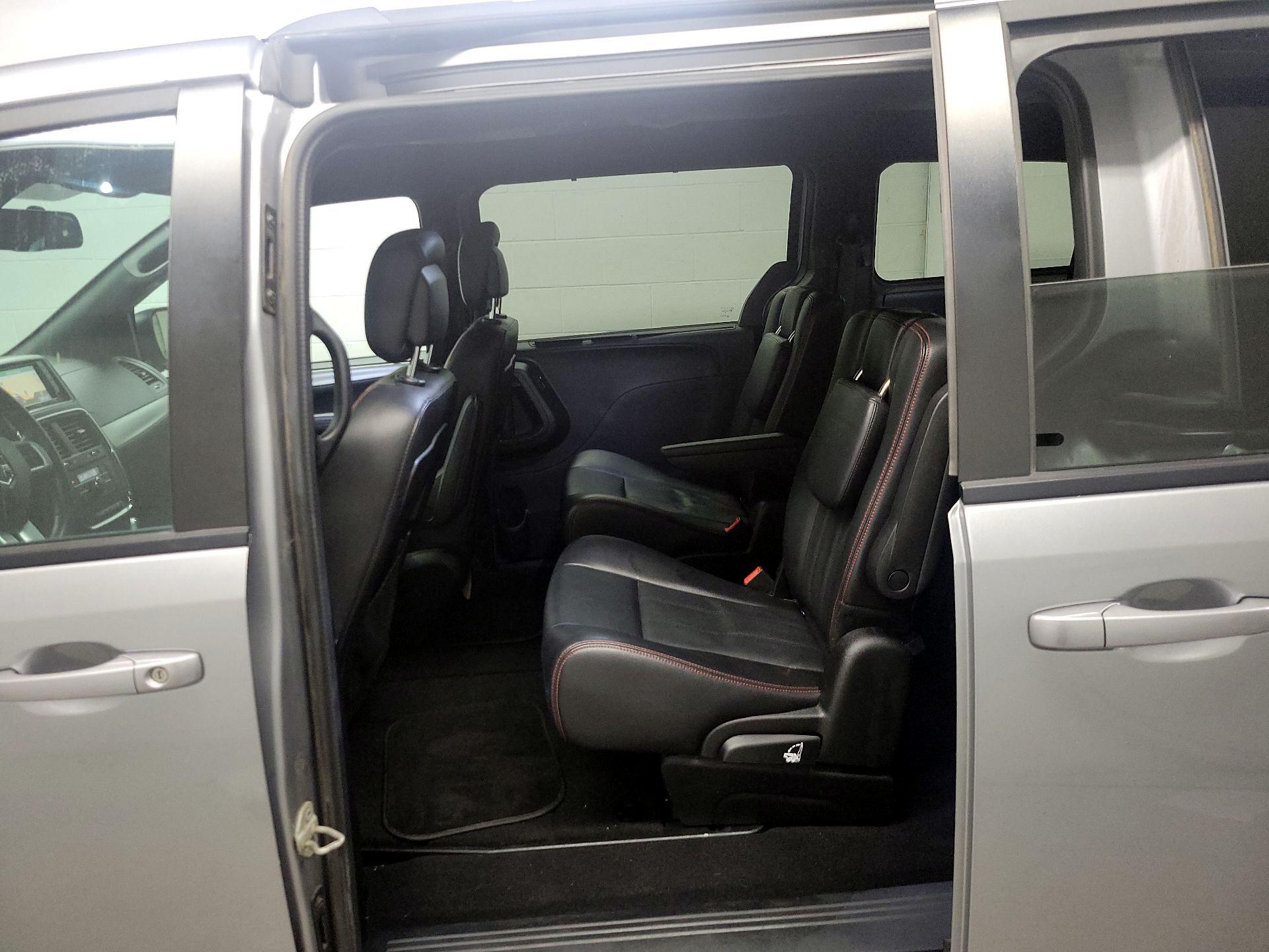 Thumbnail: 2019 Dodge Grand Caravan - 20