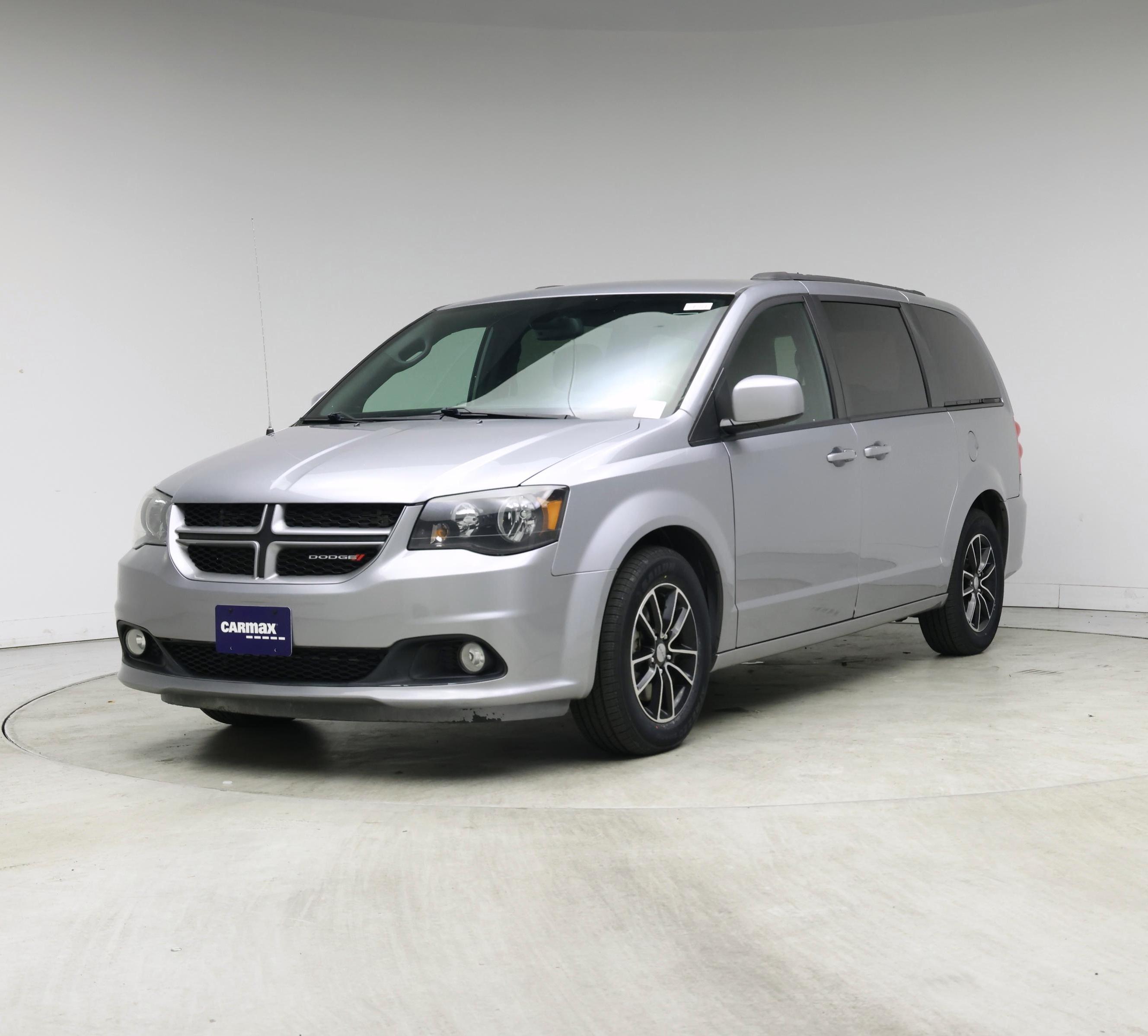 Thumbnail: 2019 Dodge Grand Caravan - 4