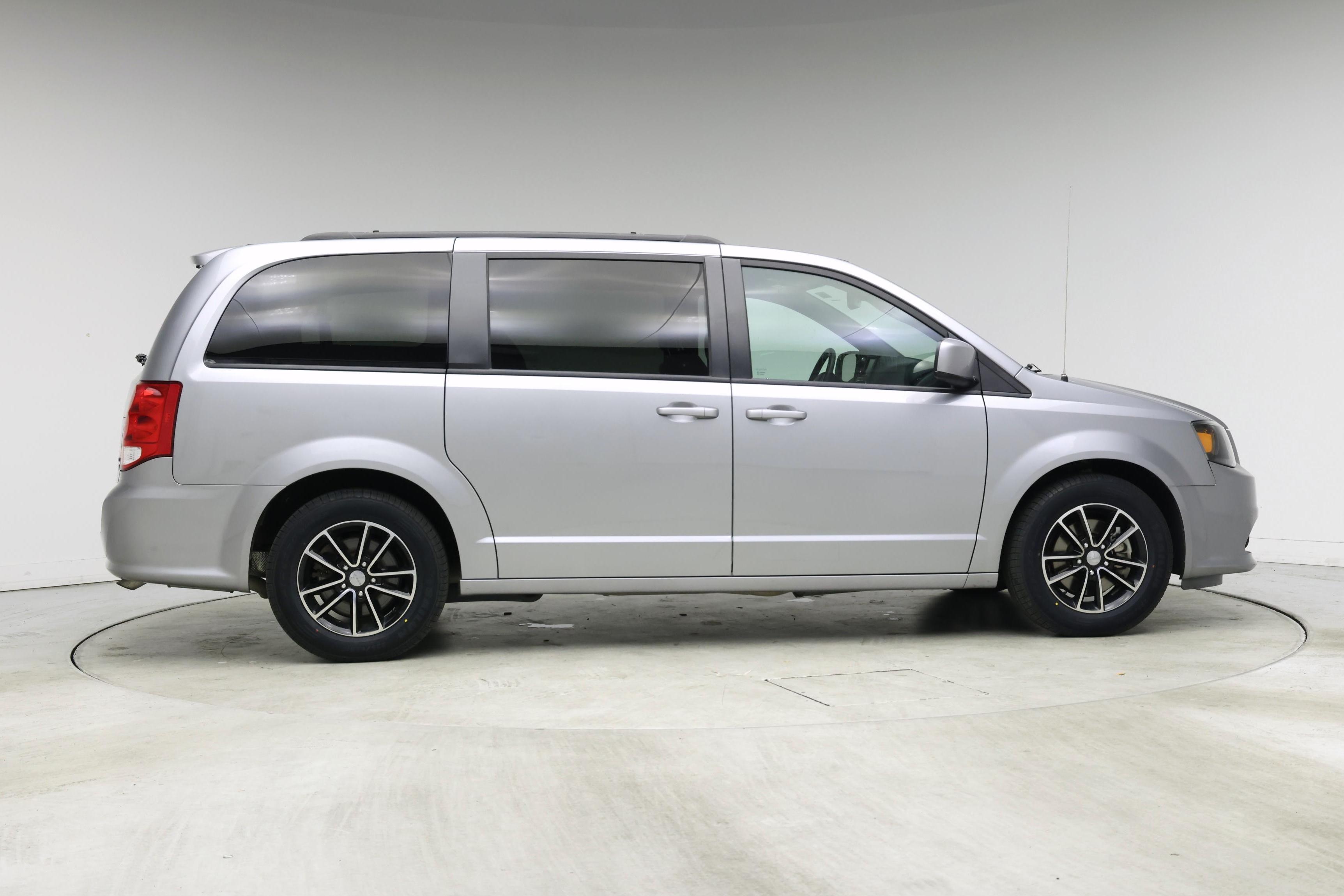 Thumbnail: 2019 Dodge Grand Caravan - 7