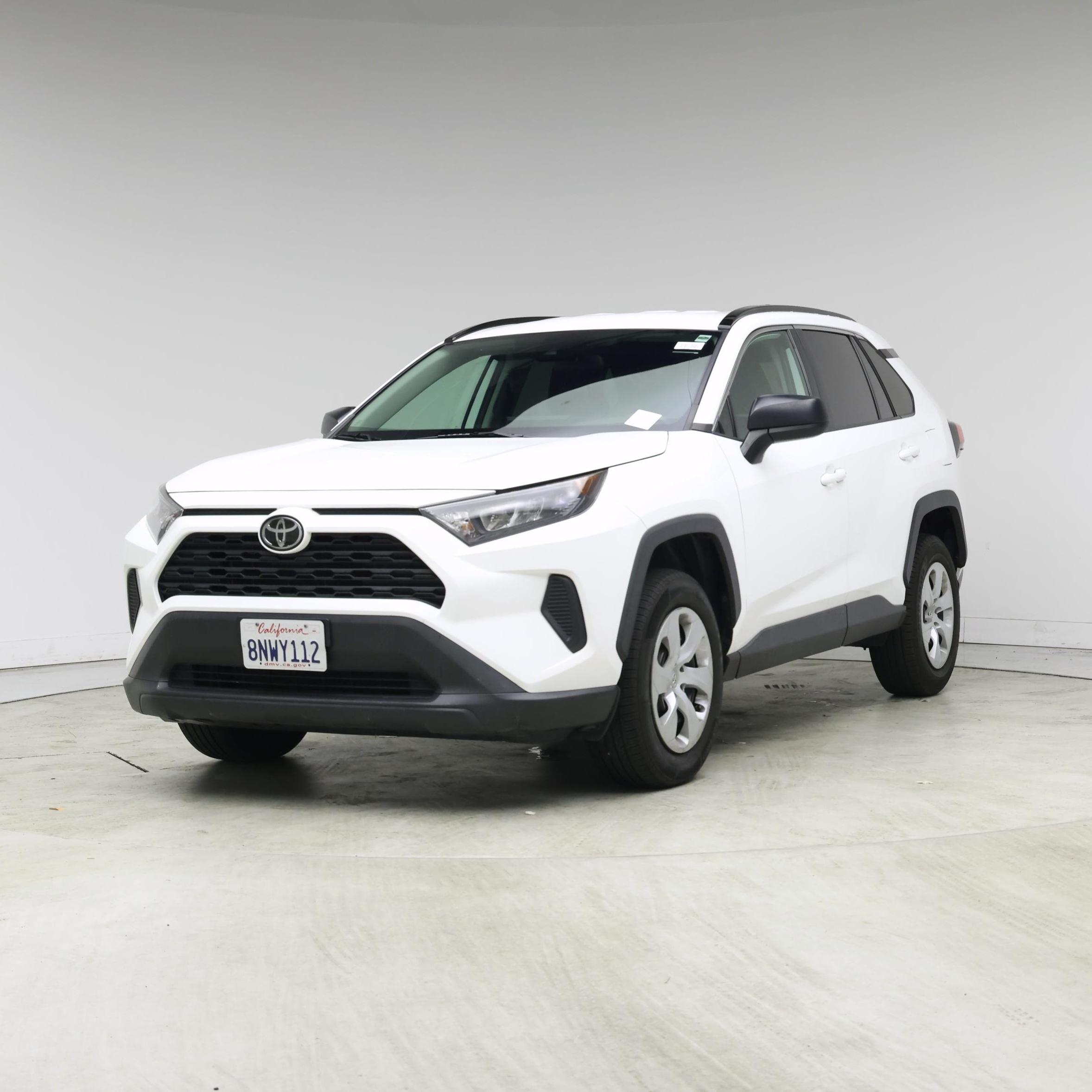 Thumbnail: 2019 Toyota RAV4 - 4
