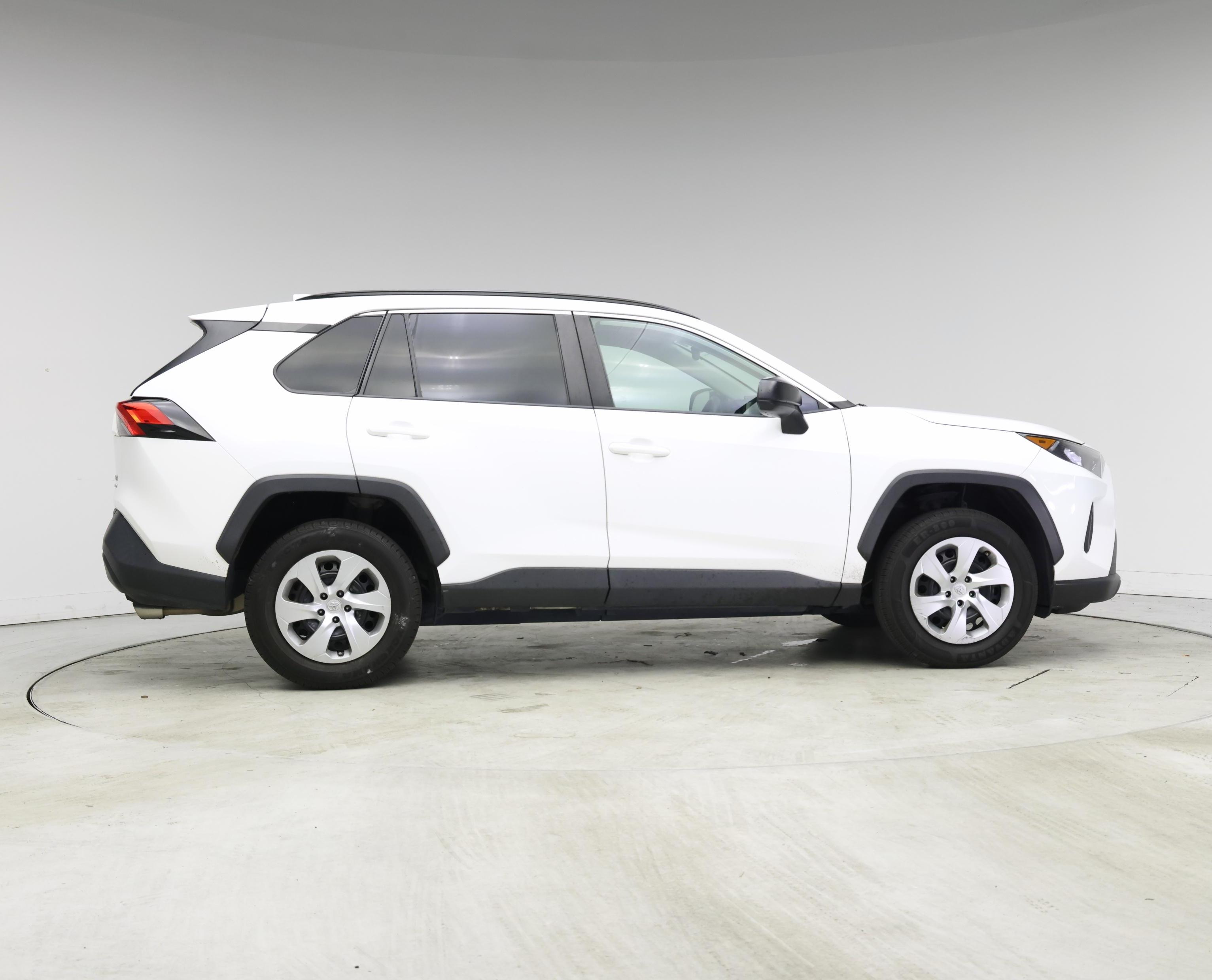 Thumbnail: 2019 Toyota RAV4 - 7