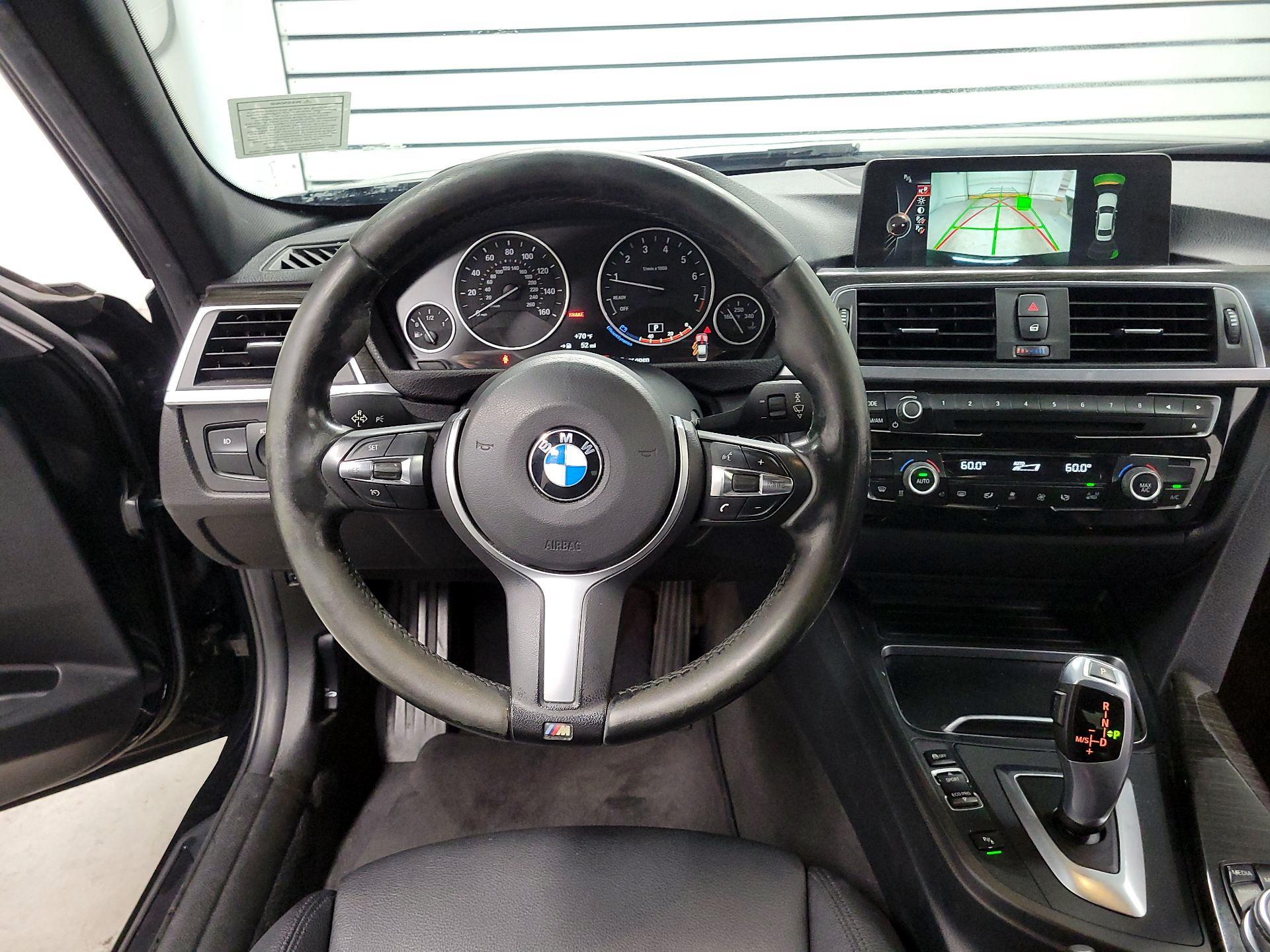 Thumbnail: 2016 BMW 3 Series - 10