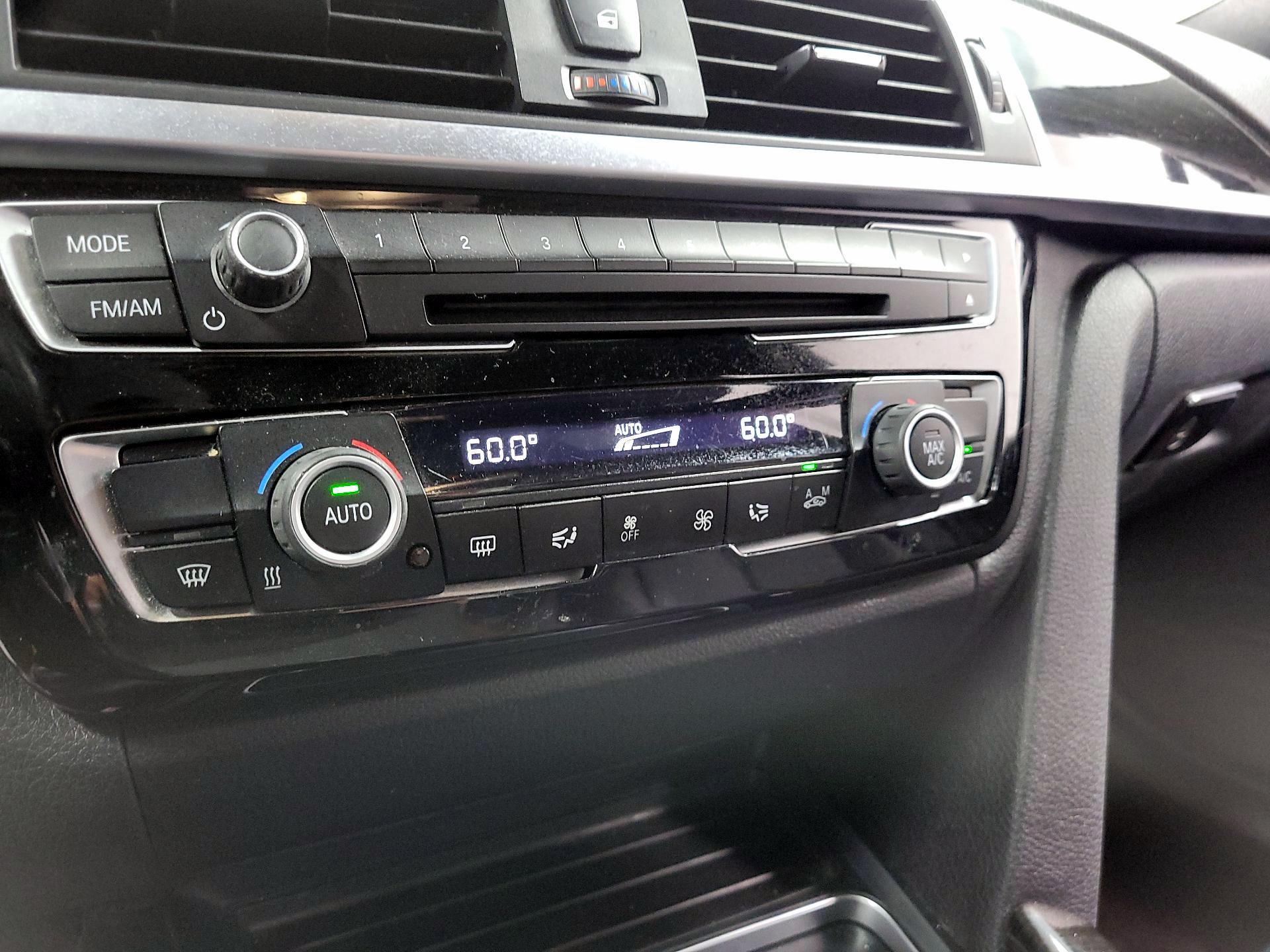 Thumbnail: 2016 BMW 3 Series - 16