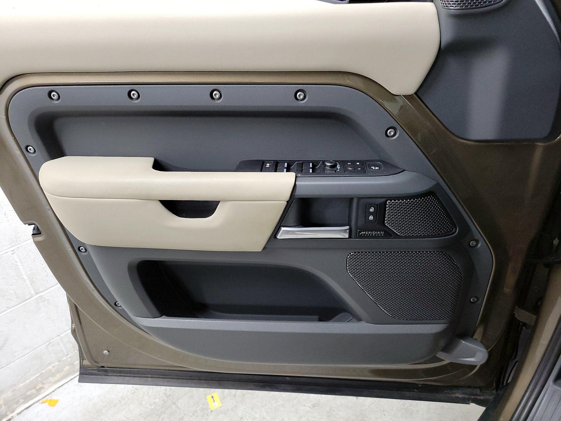 Thumbnail: 2023 Land Rover Defender - 12