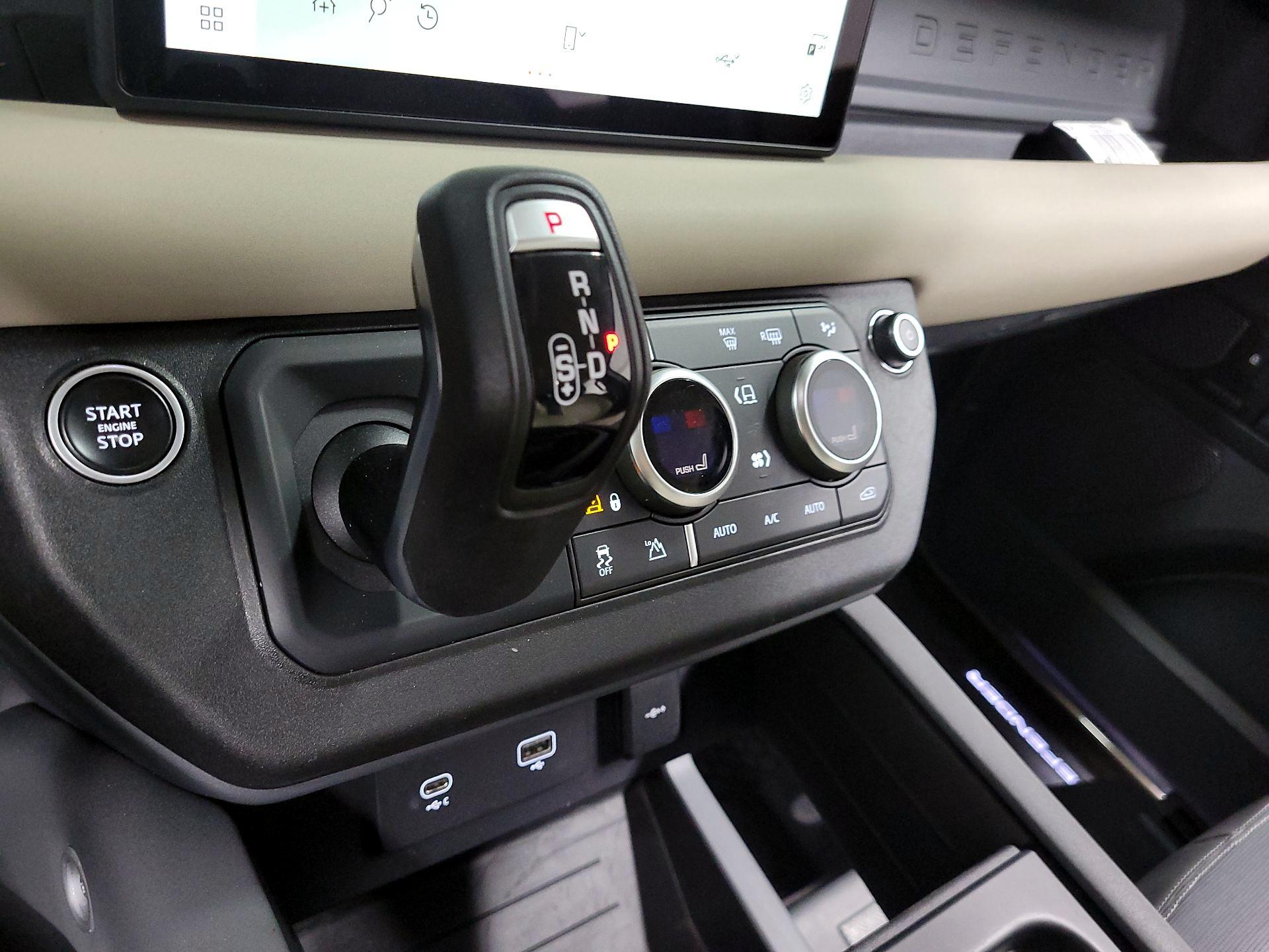 Thumbnail: 2023 Land Rover Defender - 16