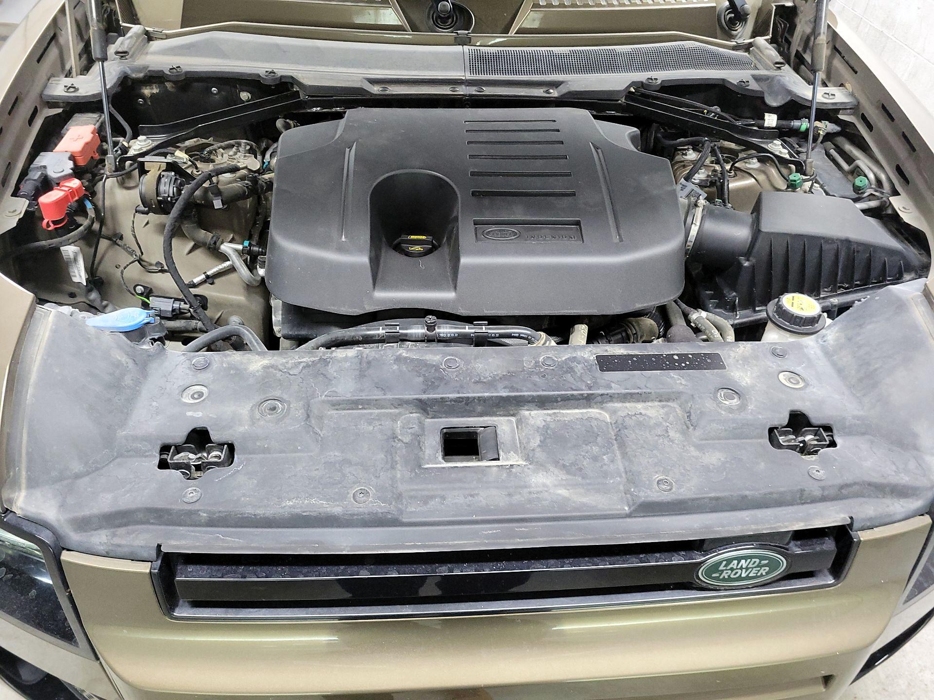 Thumbnail: 2023 Land Rover Defender - 19