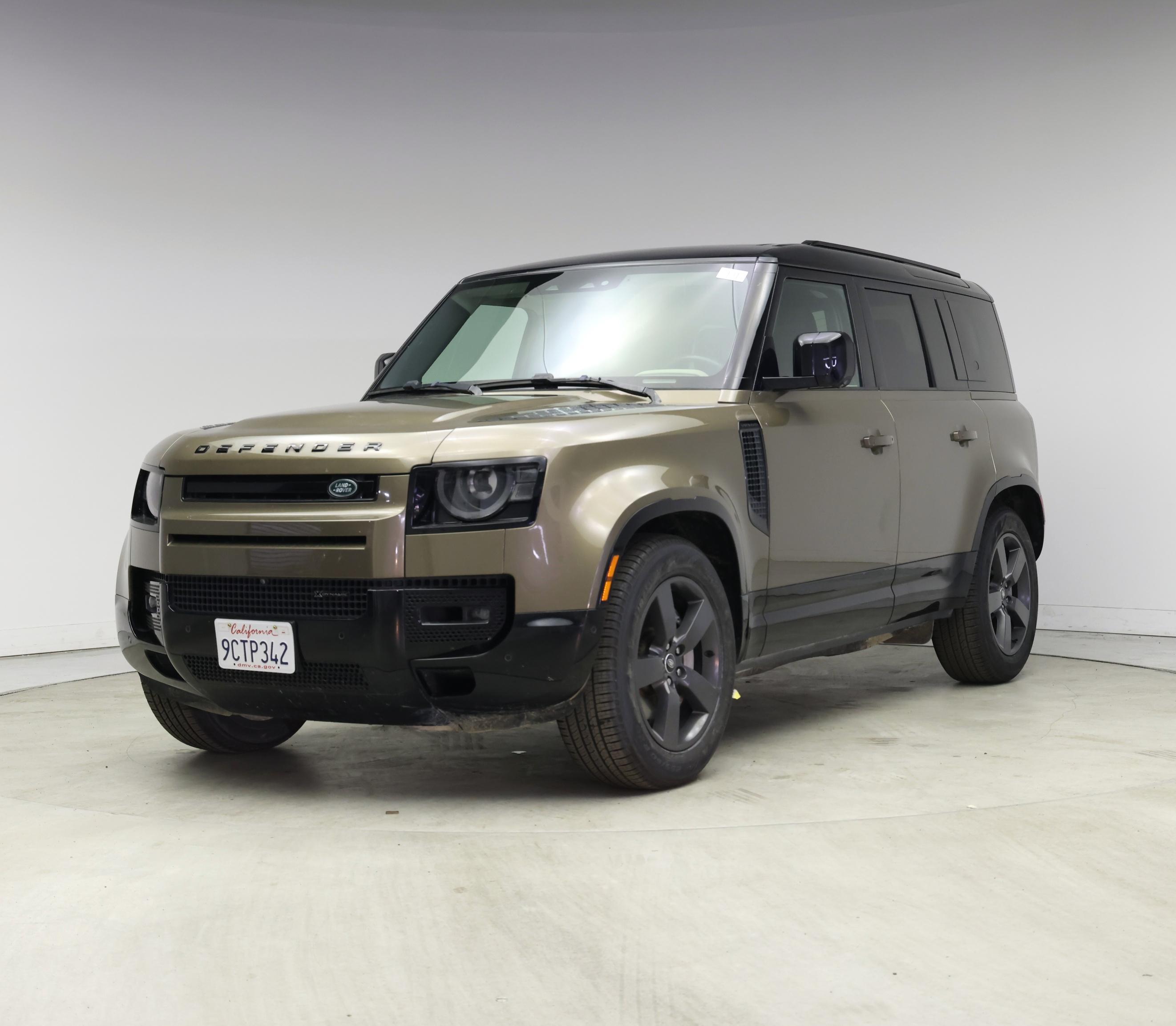 Thumbnail: 2023 Land Rover Defender - 4