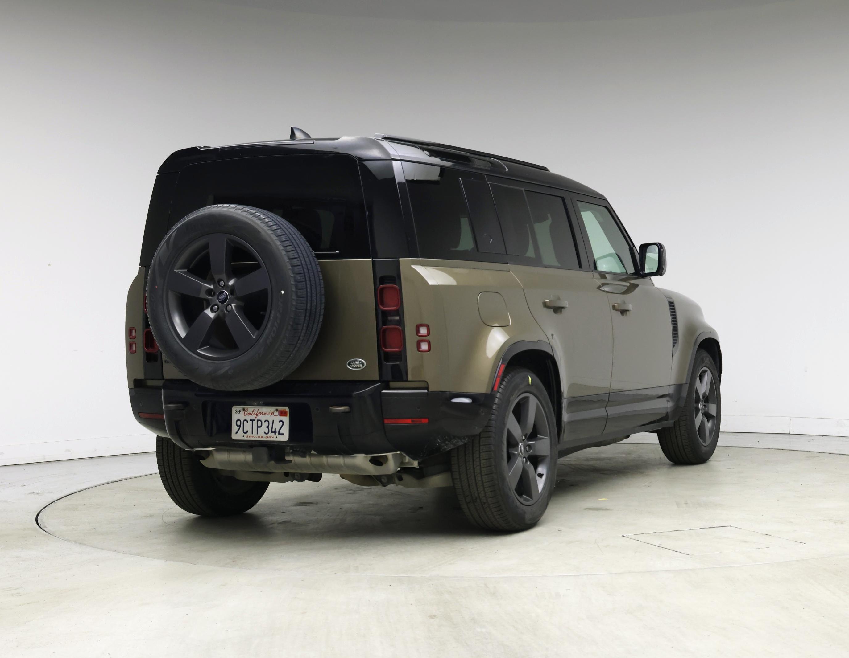 Thumbnail: 2023 Land Rover Defender - 8