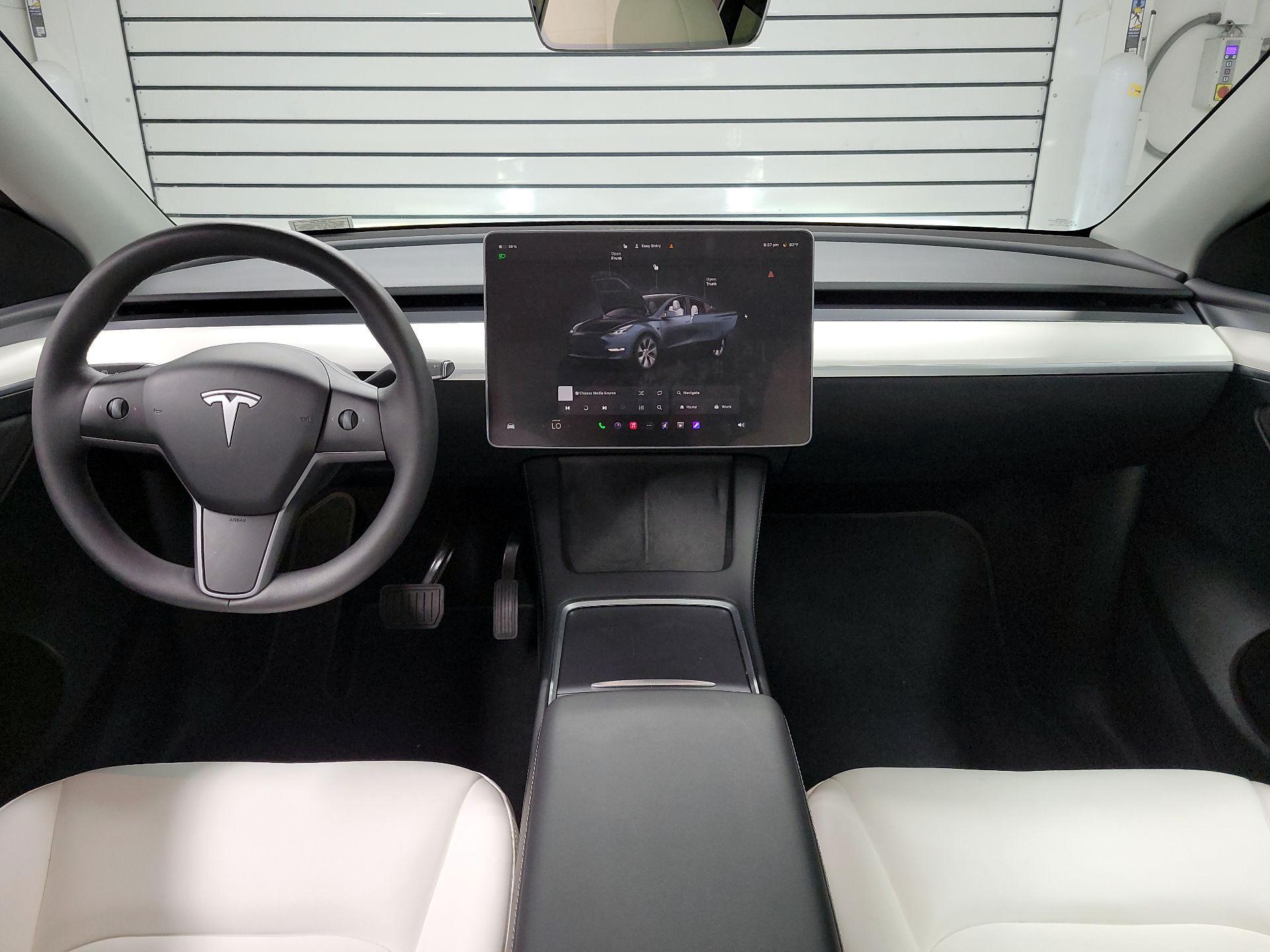 Thumbnail: 2024 Tesla Model Y - 9