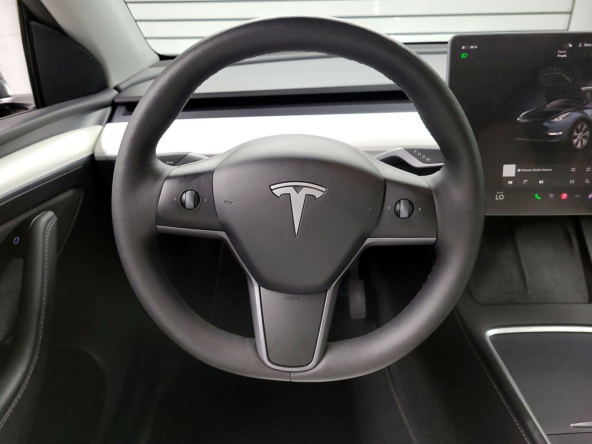 Thumbnail: 2024 Tesla Model Y - 10