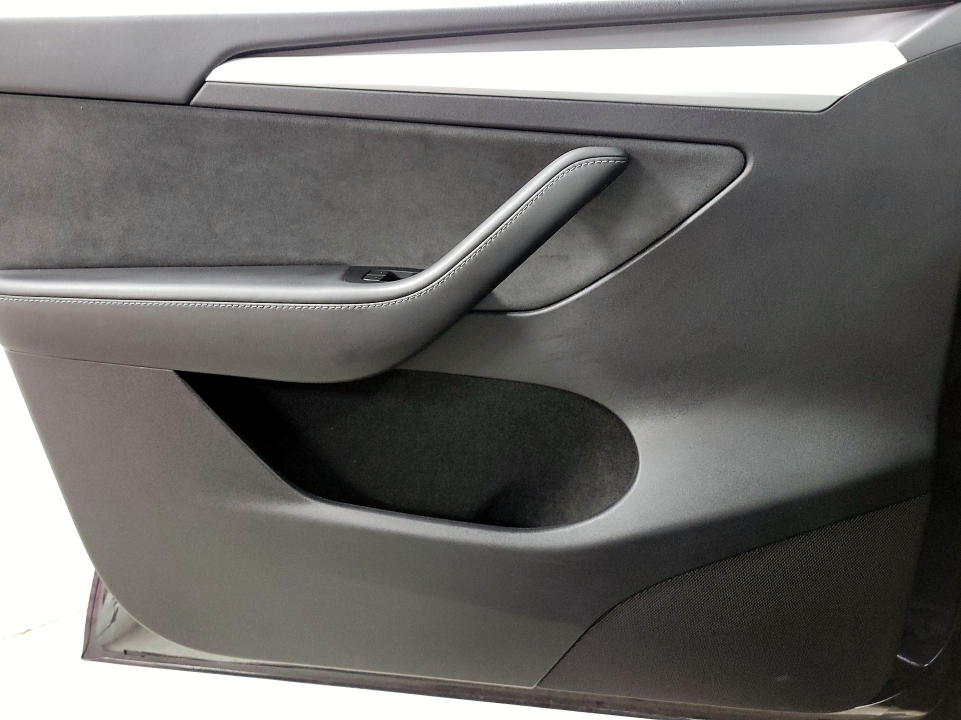 Thumbnail: 2024 Tesla Model Y - 12