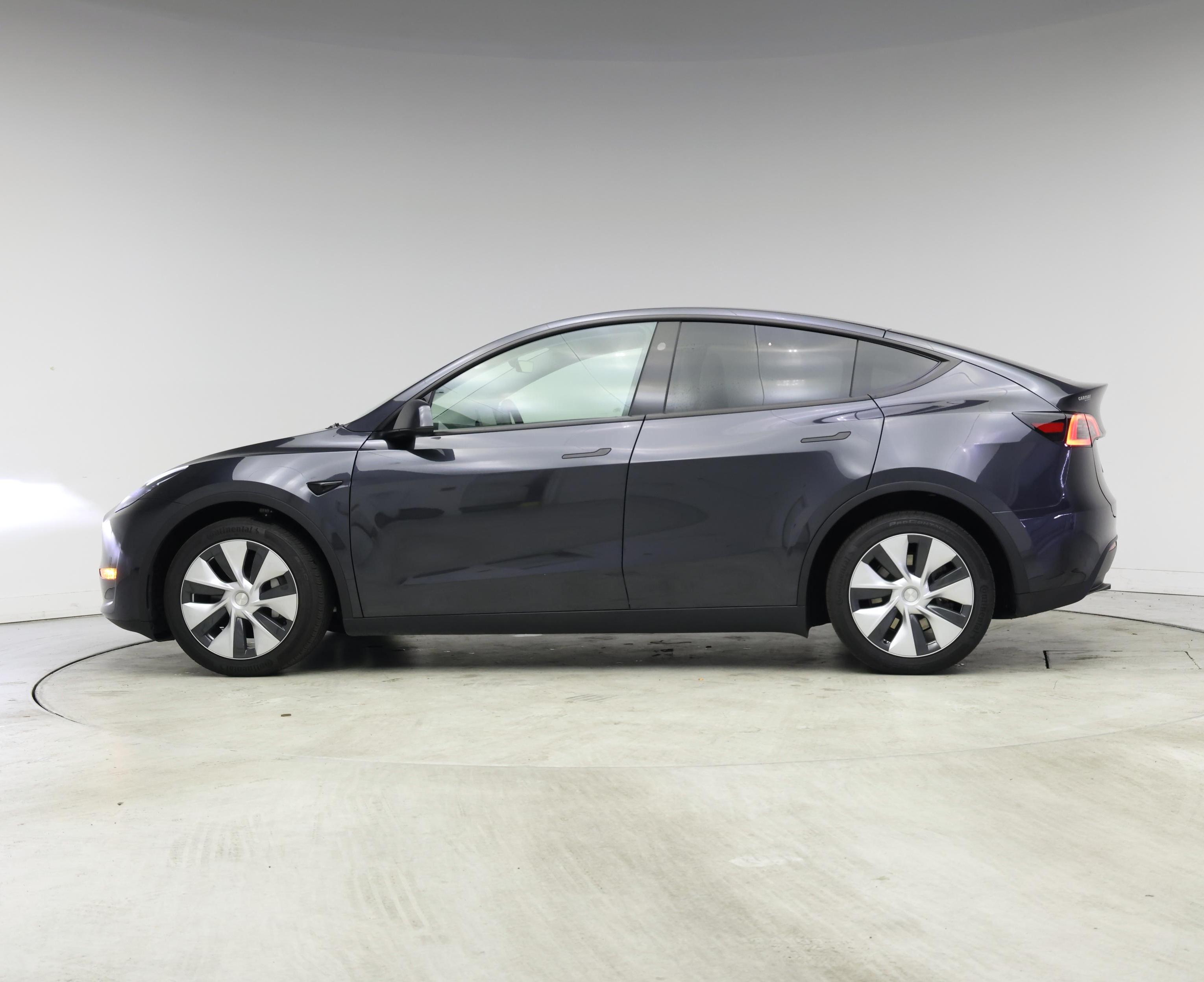 Thumbnail: 2024 Tesla Model Y - 3