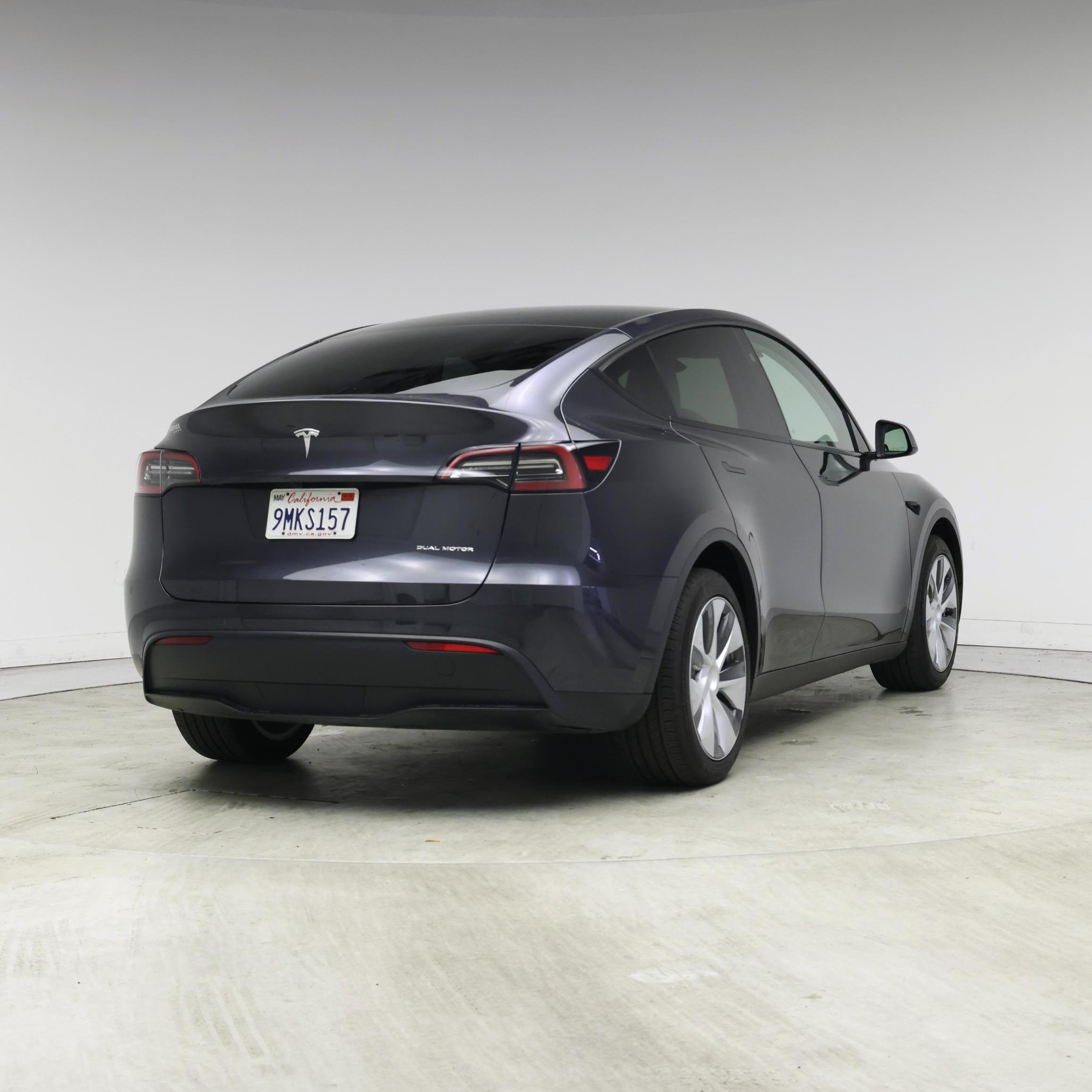 Thumbnail: 2024 Tesla Model Y - 8