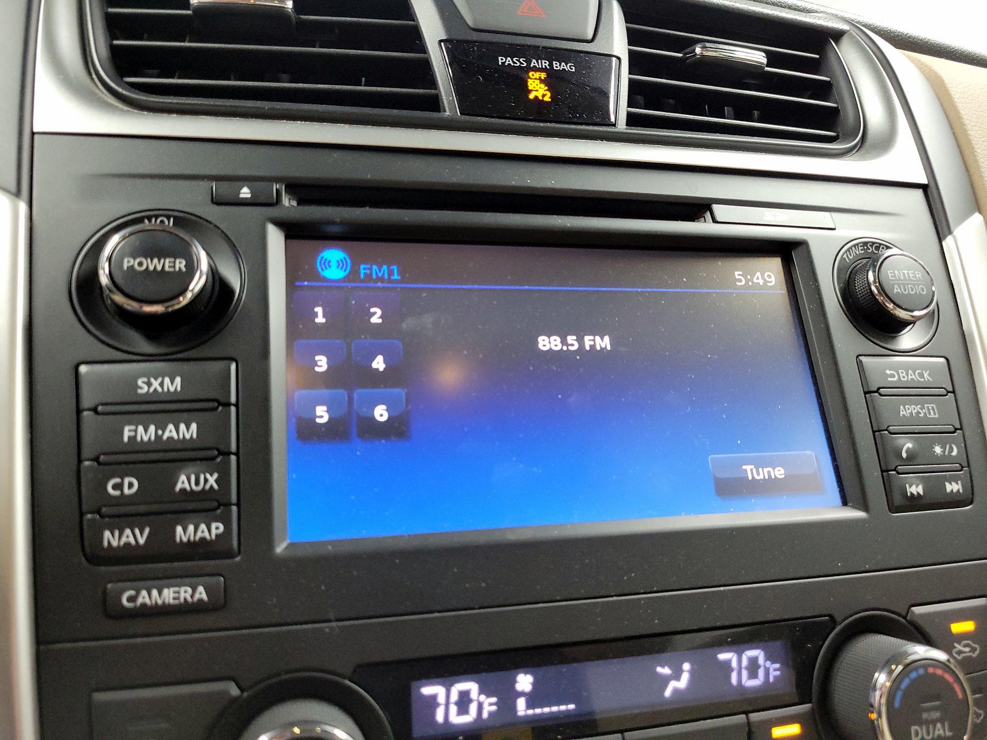 Thumbnail: 2016 Nissan Altima - 15