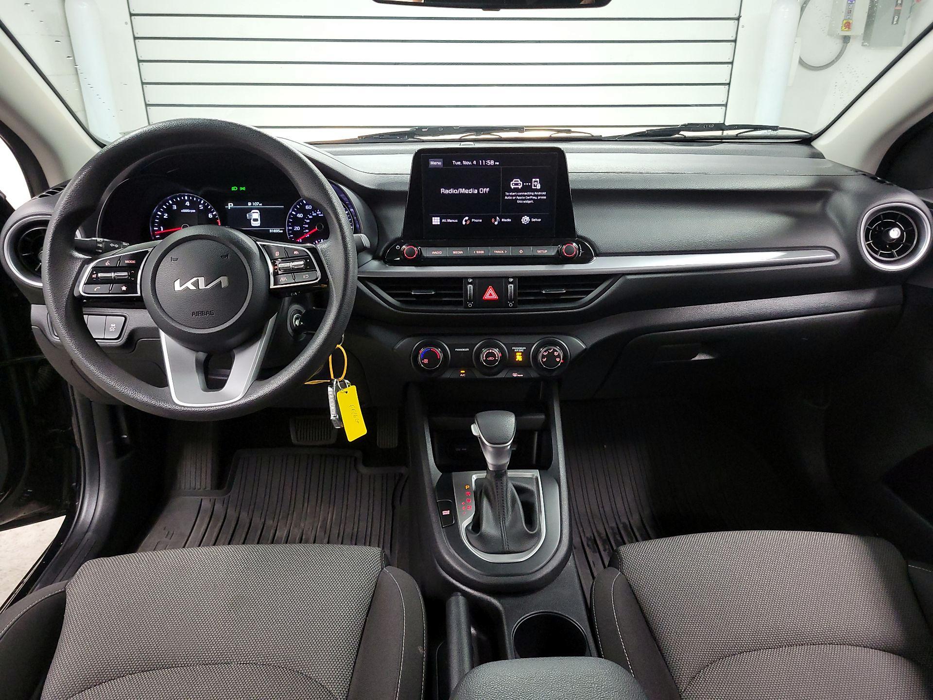 Thumbnail: 2023 Kia Forte - 9