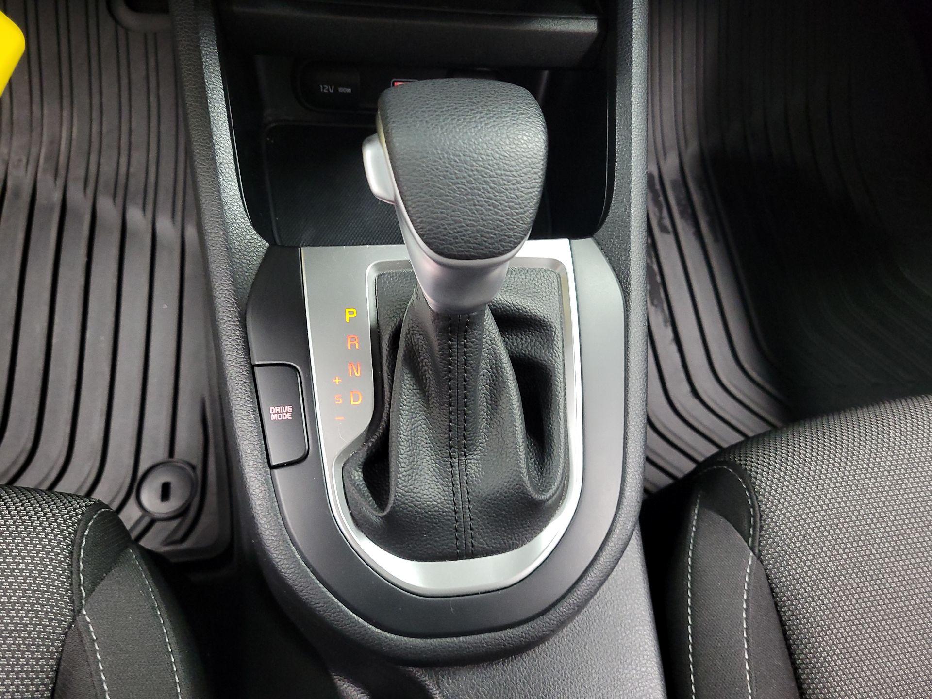 Thumbnail: 2023 Kia Forte - 16